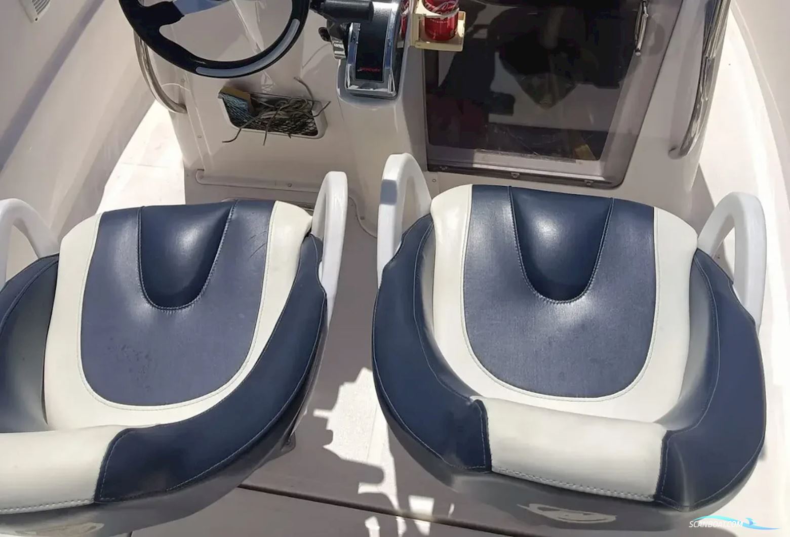 Quicksilver 555 Commander