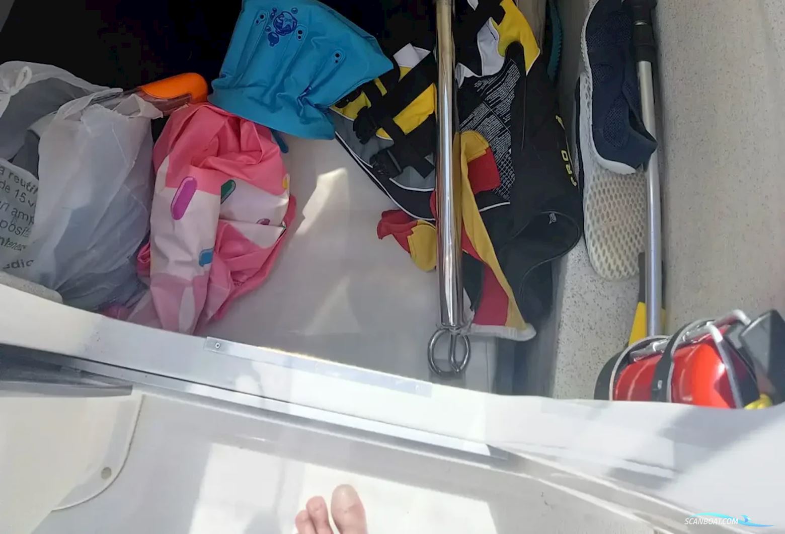 Quicksilver 555 Commander