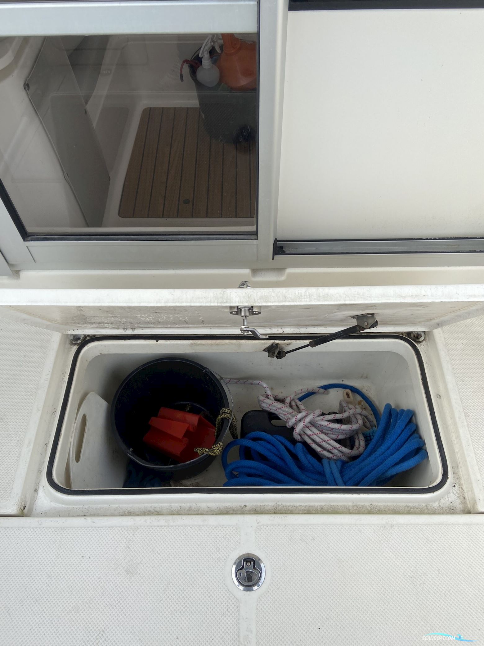 Quicksilver 555 Pilothouse