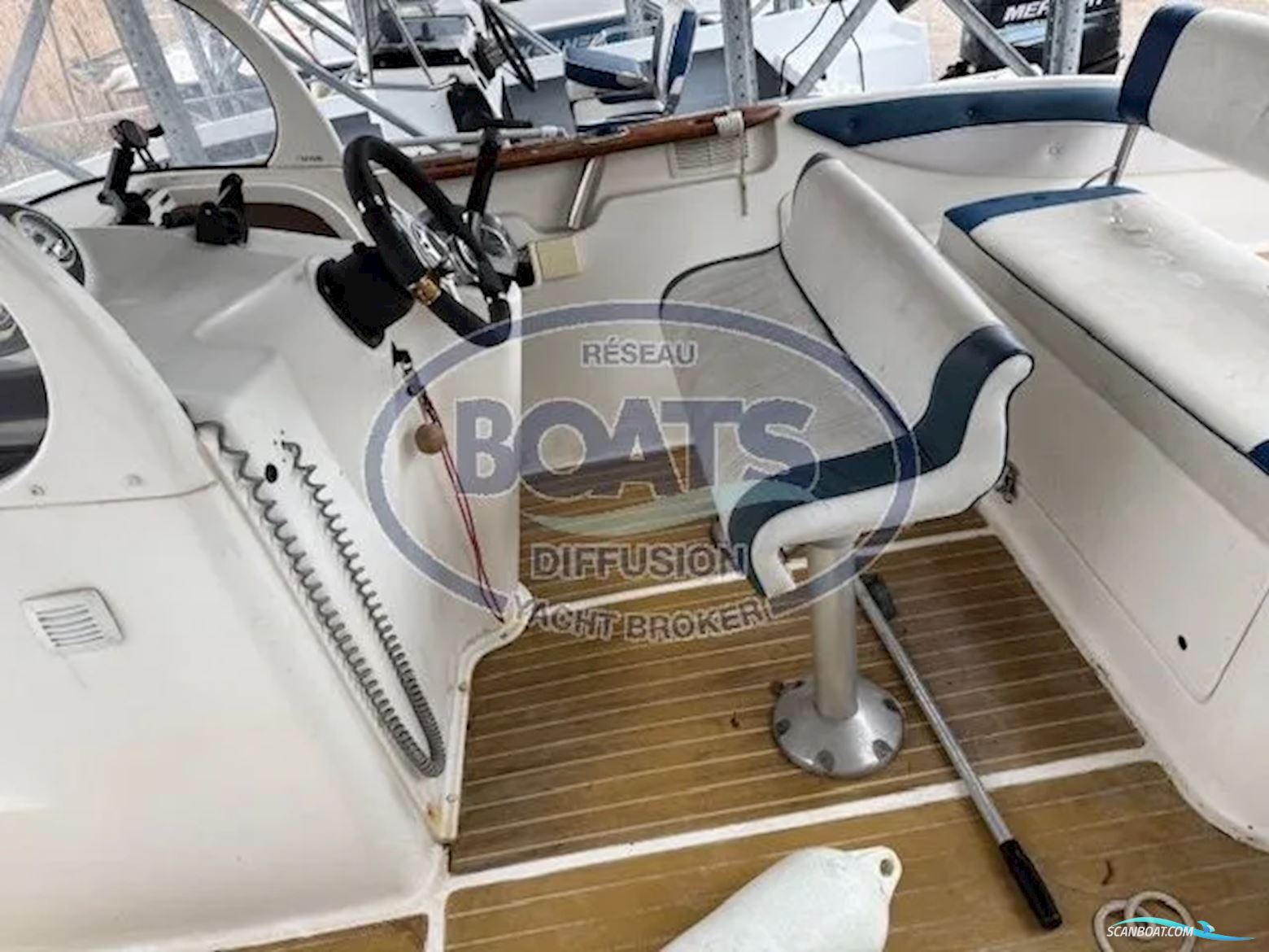 Quicksilver 600 Commander