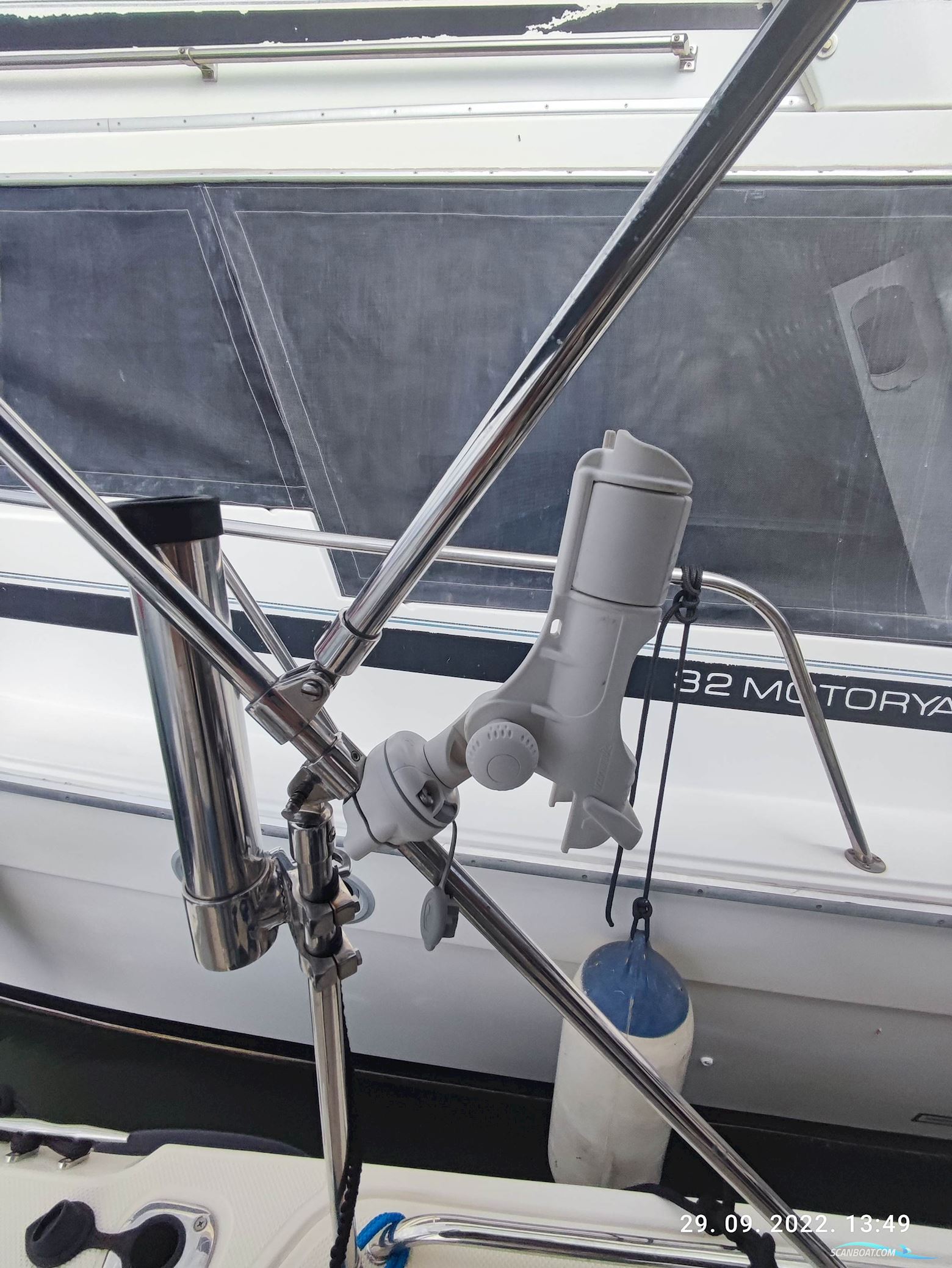 Quicksilver 605 Pilothouse