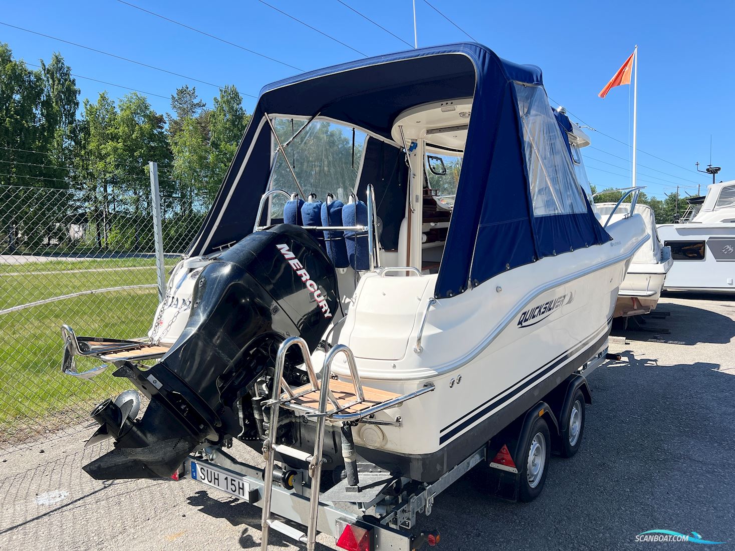Quicksilver 640 Pilothouse