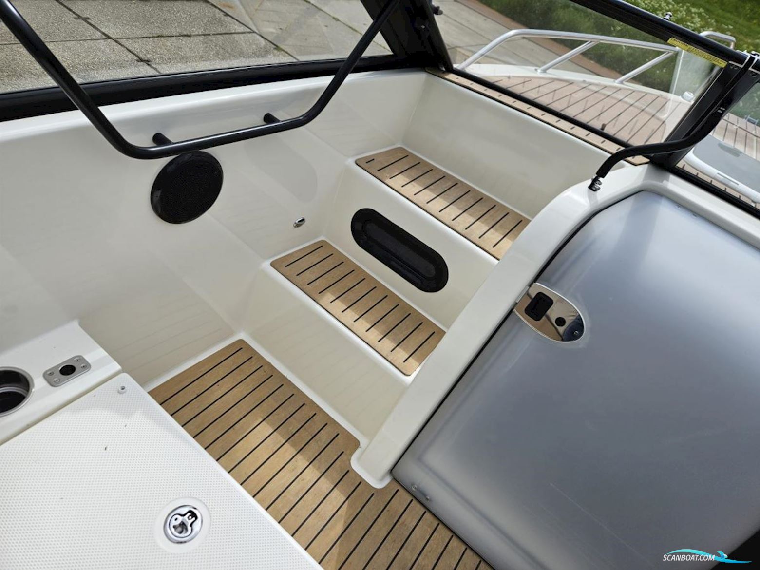 Quicksilver 675 Activ Cruiser