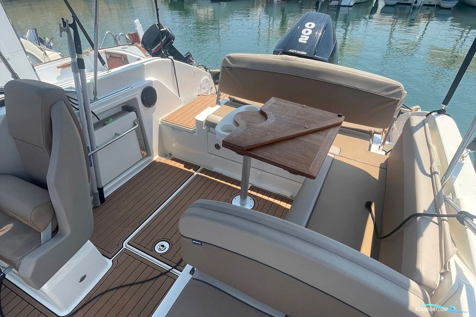 Quicksilver 675 Active Cruiser