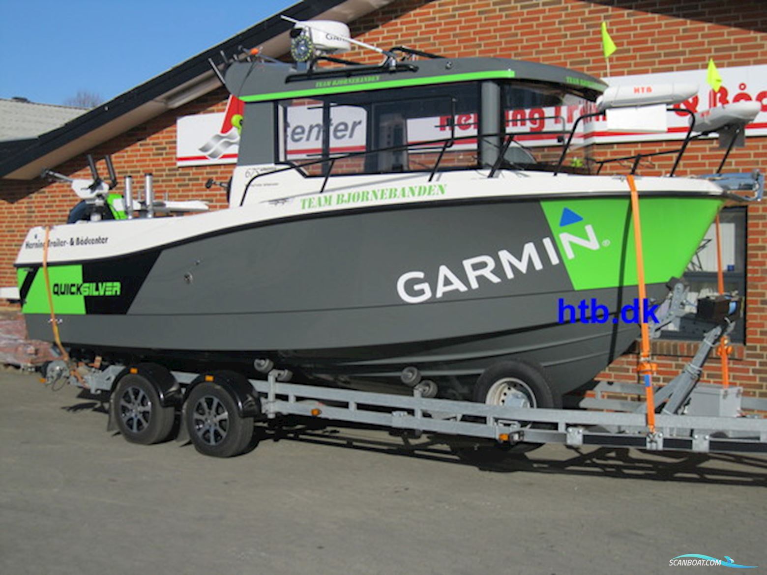 Quicksilver 675 Pilothouse Explorer Edition model m/Mercury F250 hk V8 Verado og Brenderup trailer - NU NEDSAT KR. 200.000,- !