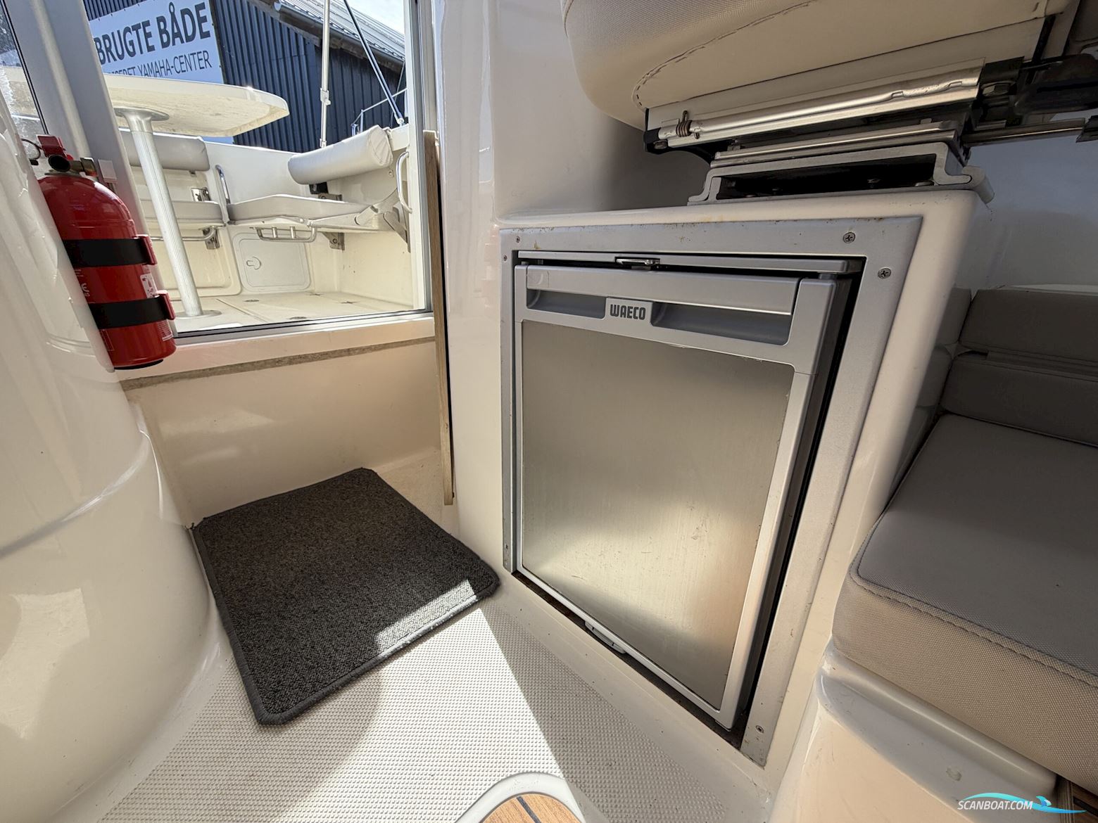 Quicksilver 675 Pilothouse