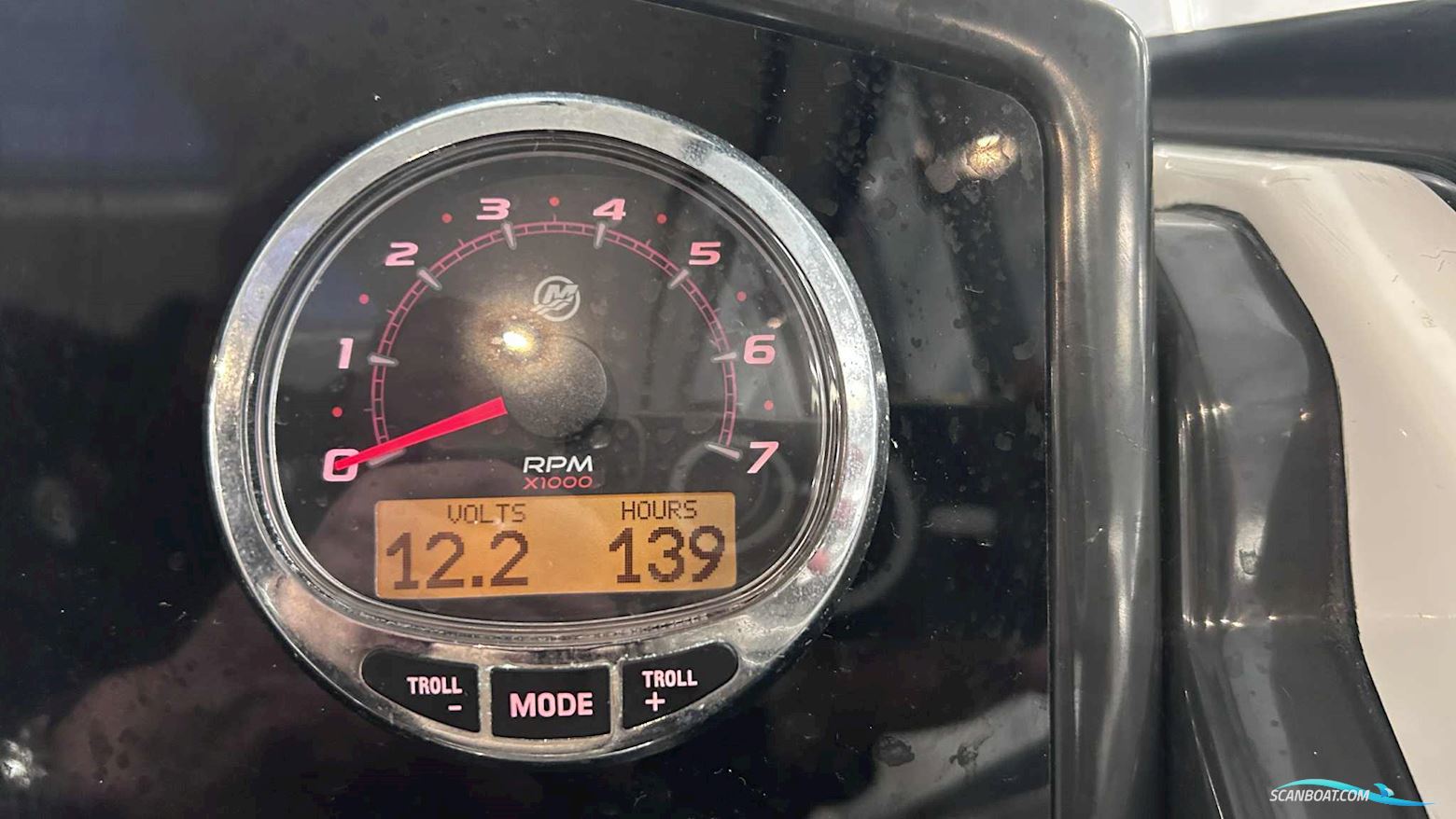 Quicksilver 675 Weekend