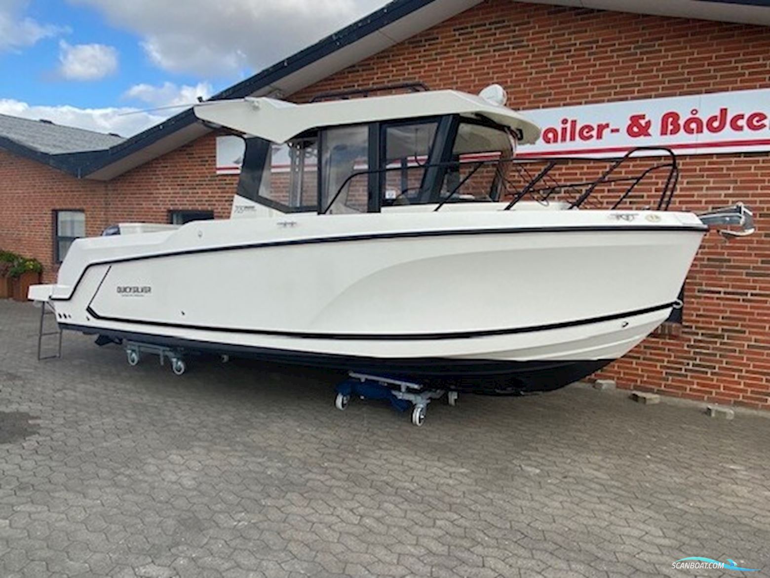 Quicksilver 705 Pilothouse m/Mercury F225 hk V6 