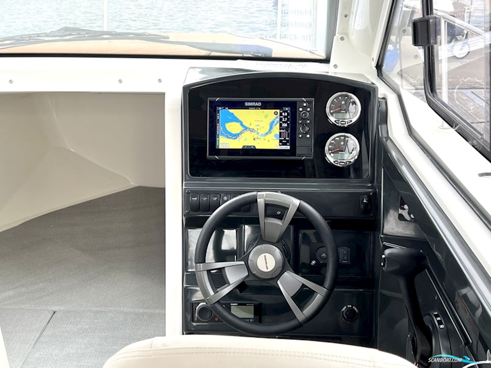 Quicksilver 705 Weekend