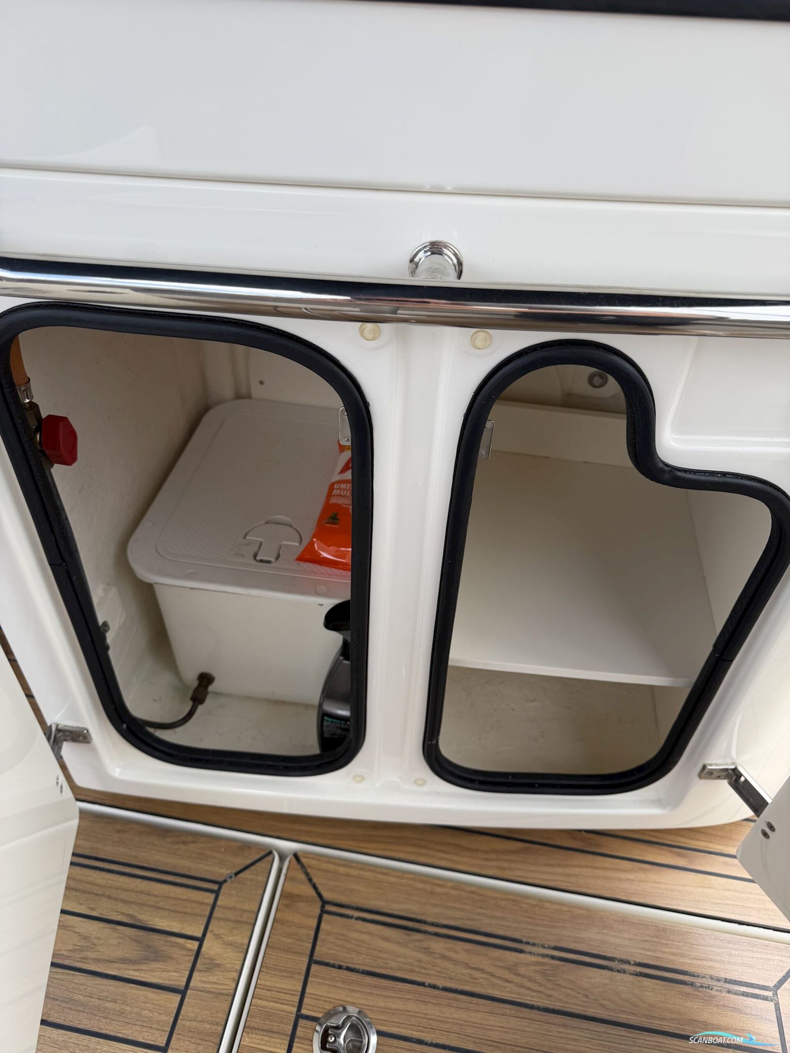 Quicksilver 755 Activ Cruiser, Nedsat