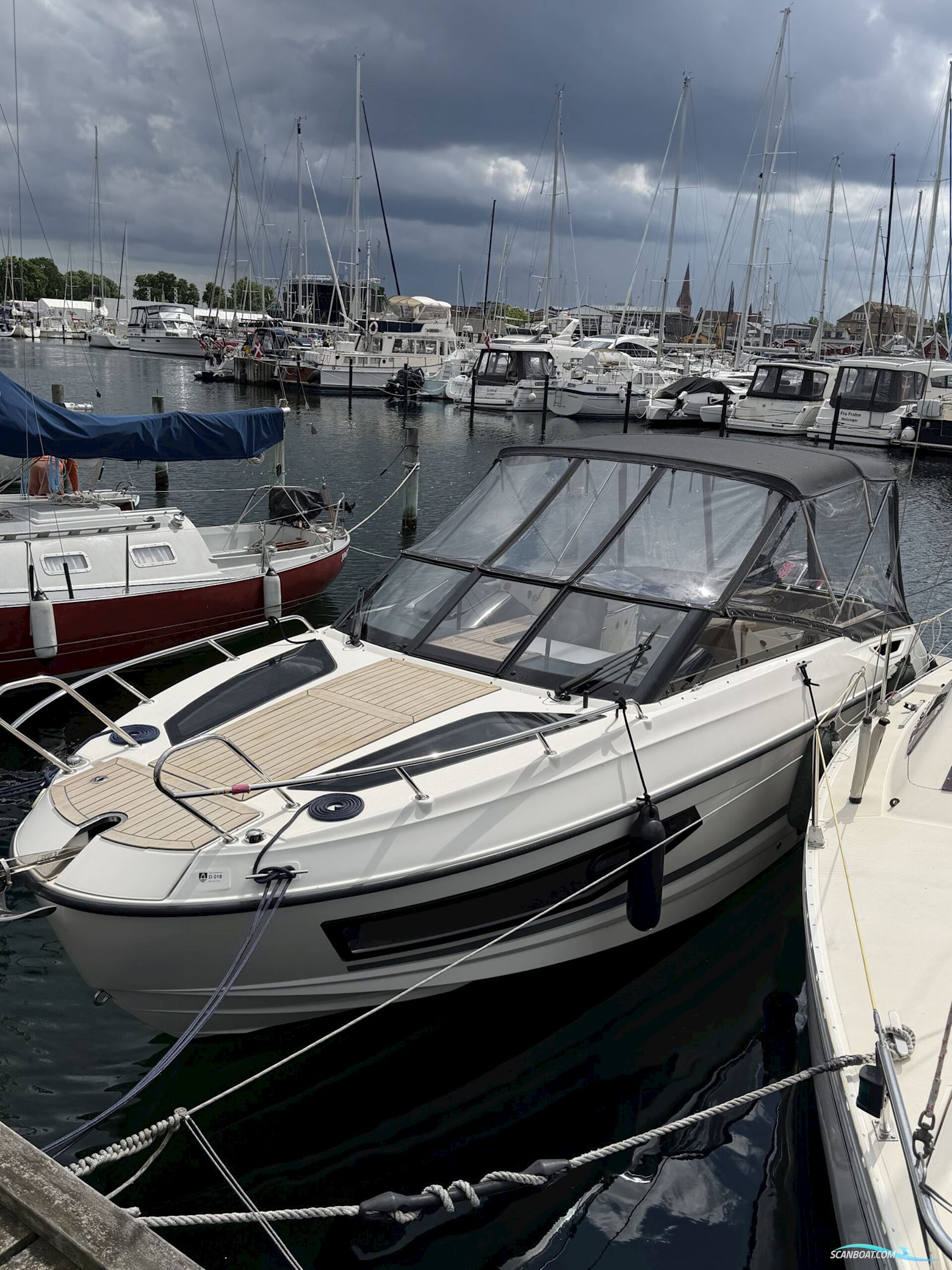 Quicksilver 755 Activ Cruiser, Nedsat