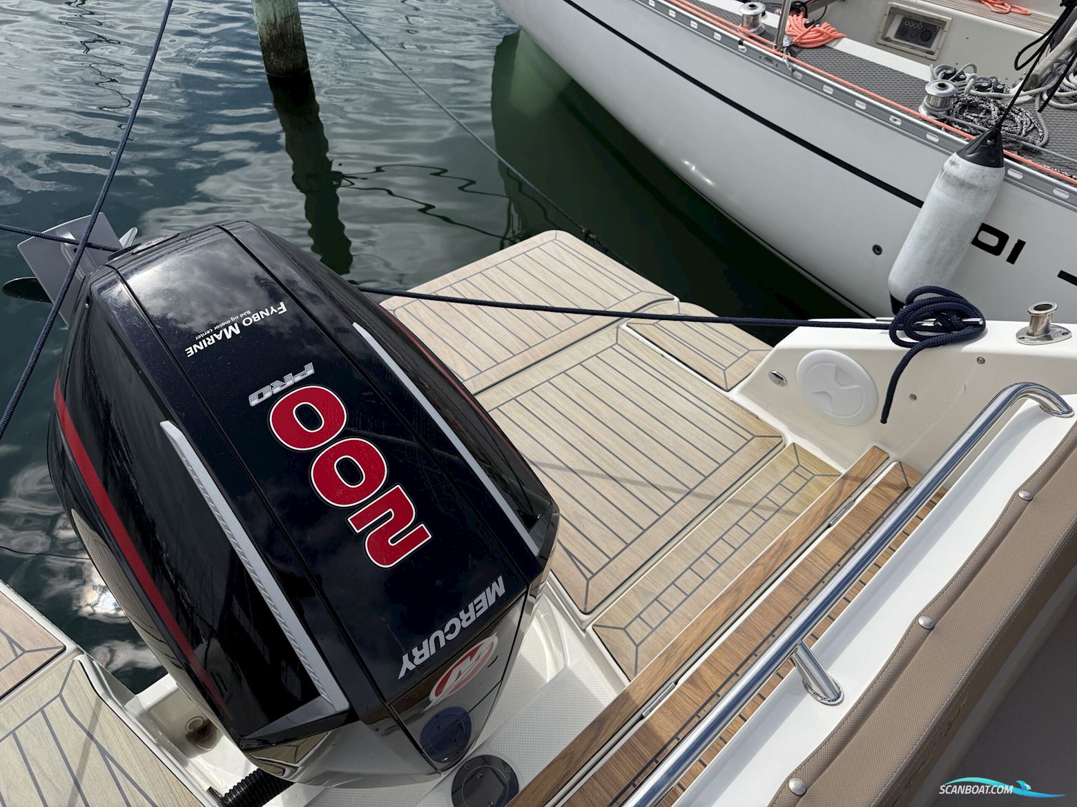 Quicksilver 755 Activ Cruiser, Nedsat