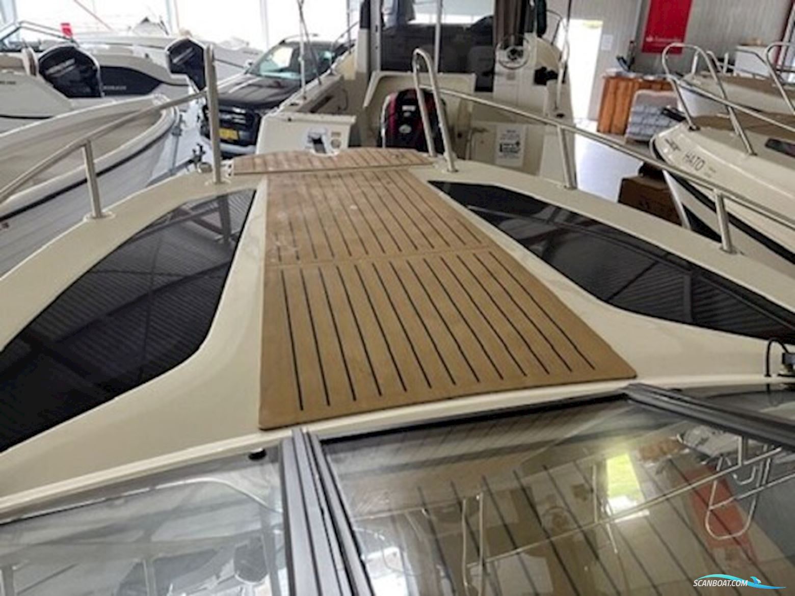 Quicksilver 755 Cruiser Med F175 Mercury V6