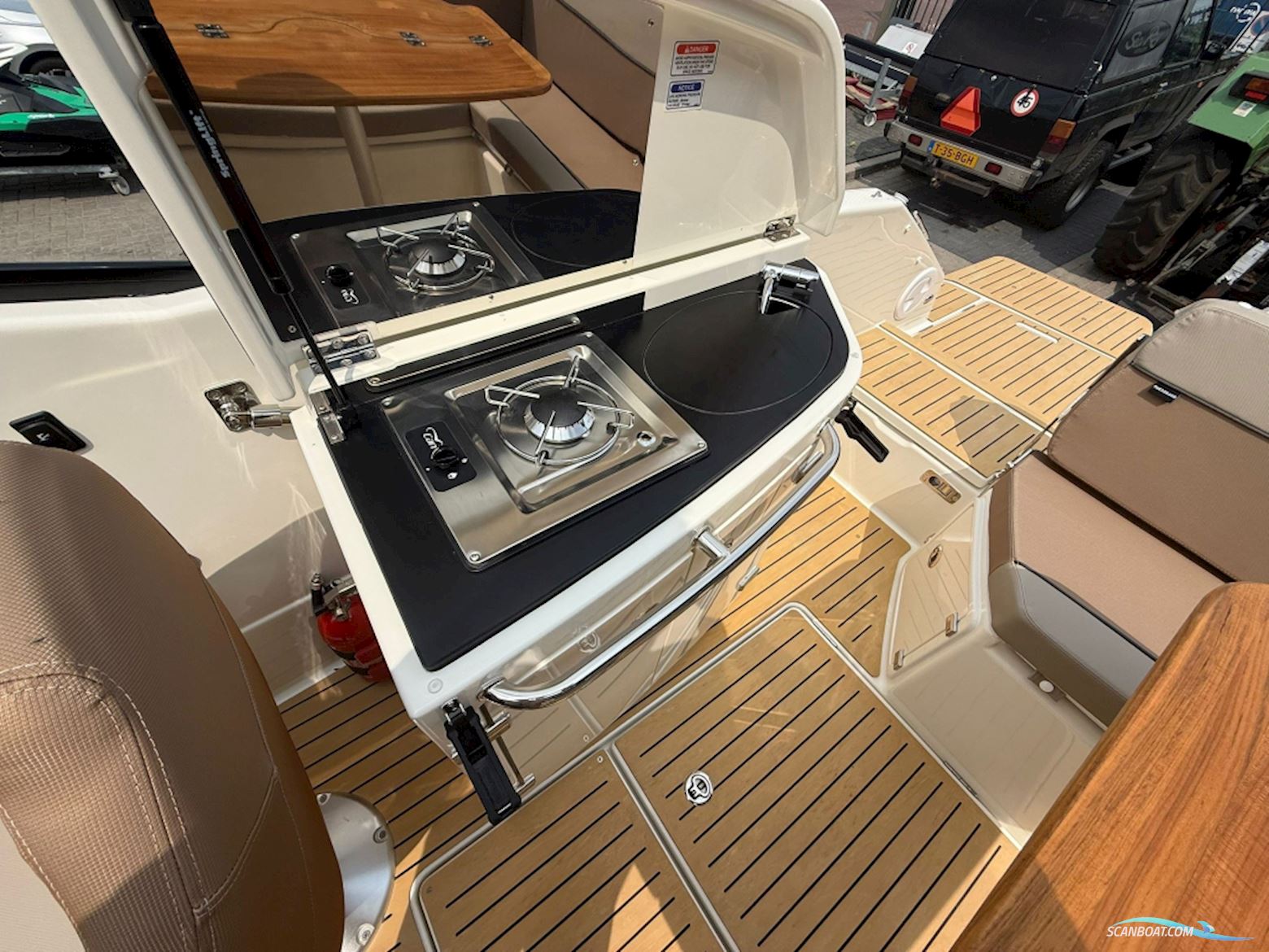 Quicksilver 755 Cruiser