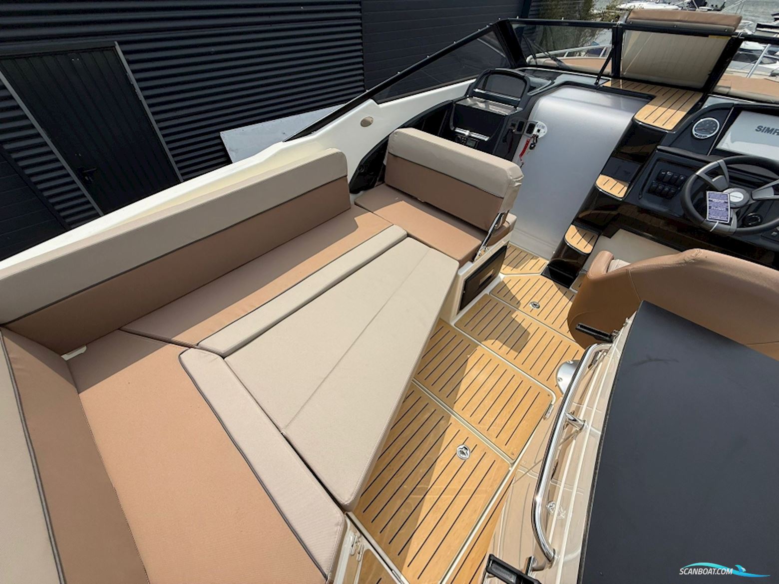 Quicksilver 755 Cruiser