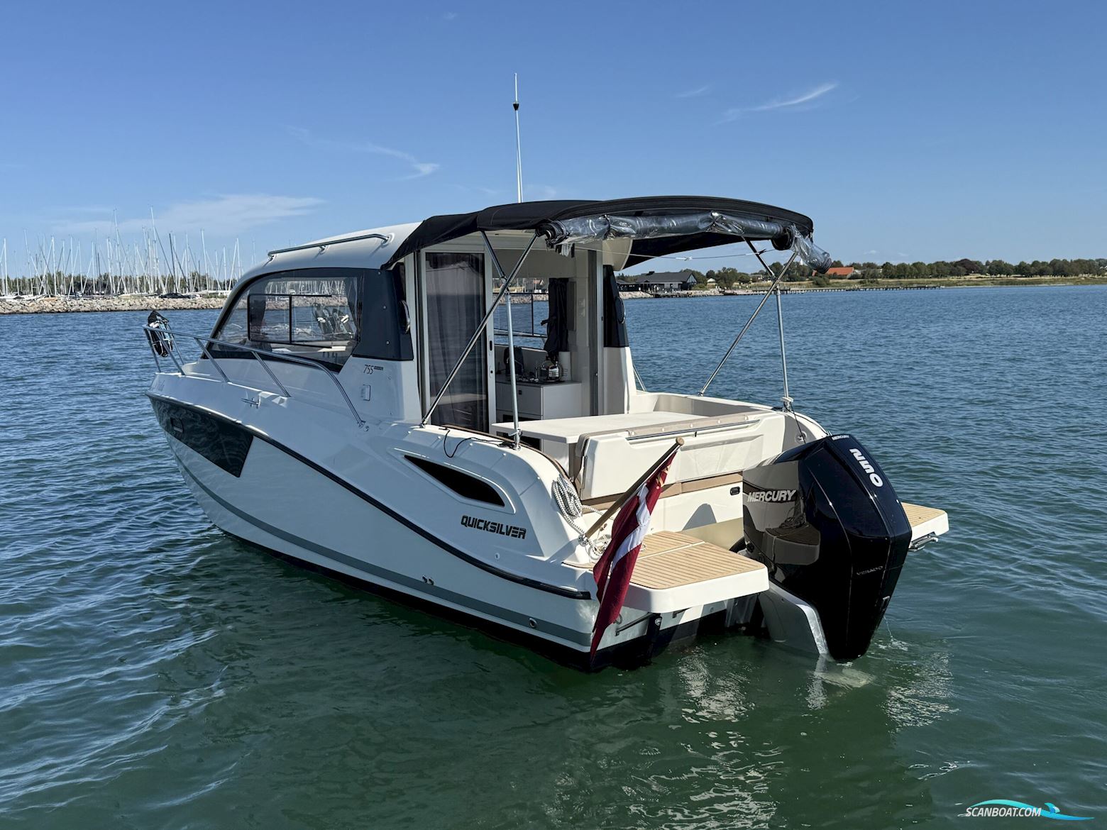 Quicksilver 755 Weekend med 250 hk Mercury V8