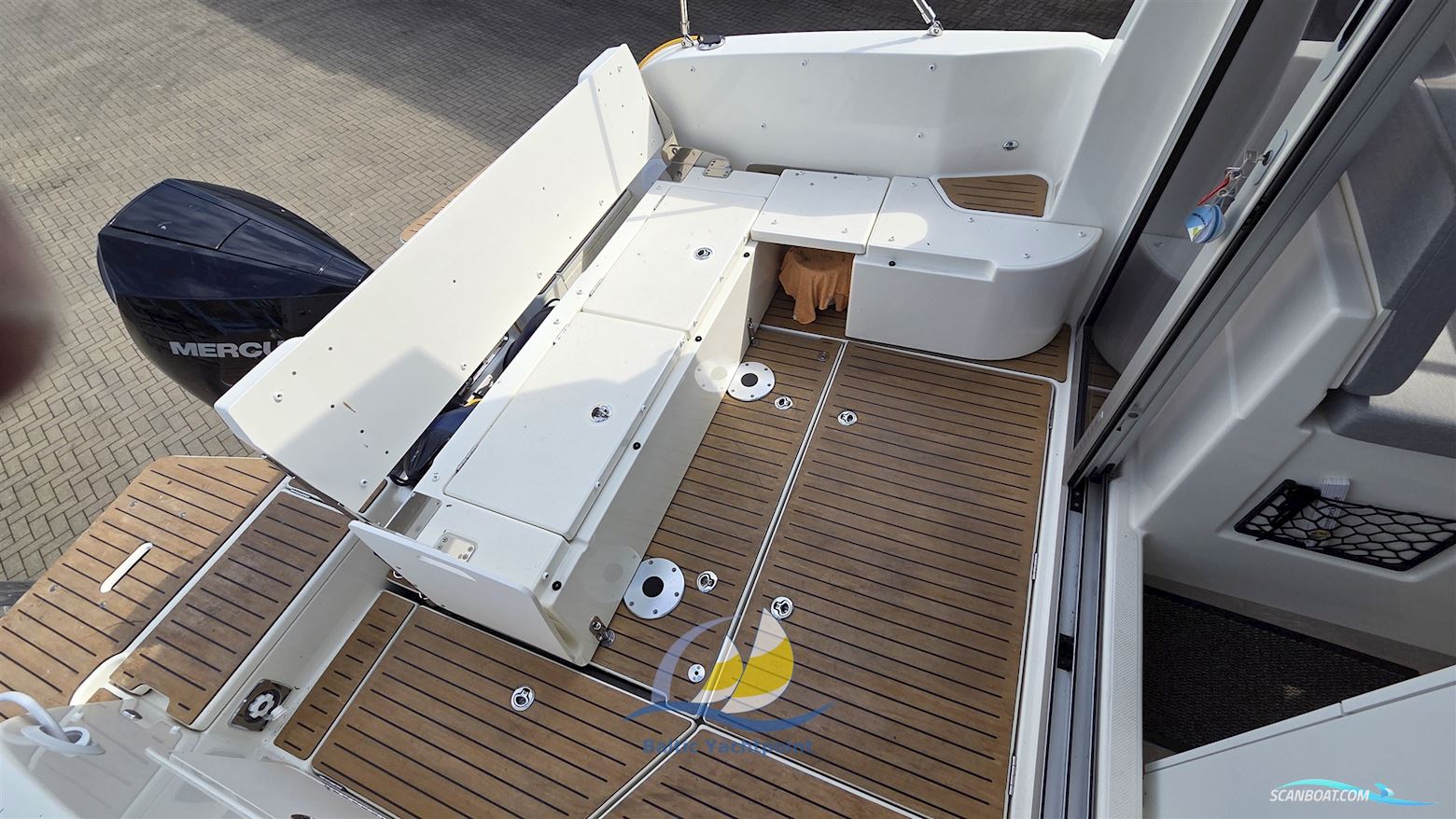 Quicksilver 755 Weekend