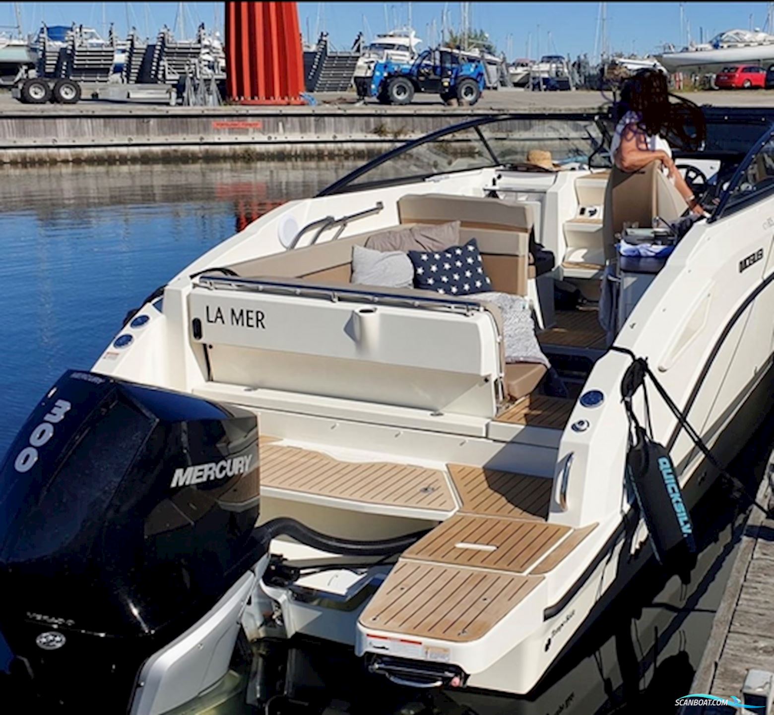 Quicksilver 805 Activ Cruiser med MerCury 300 hk 