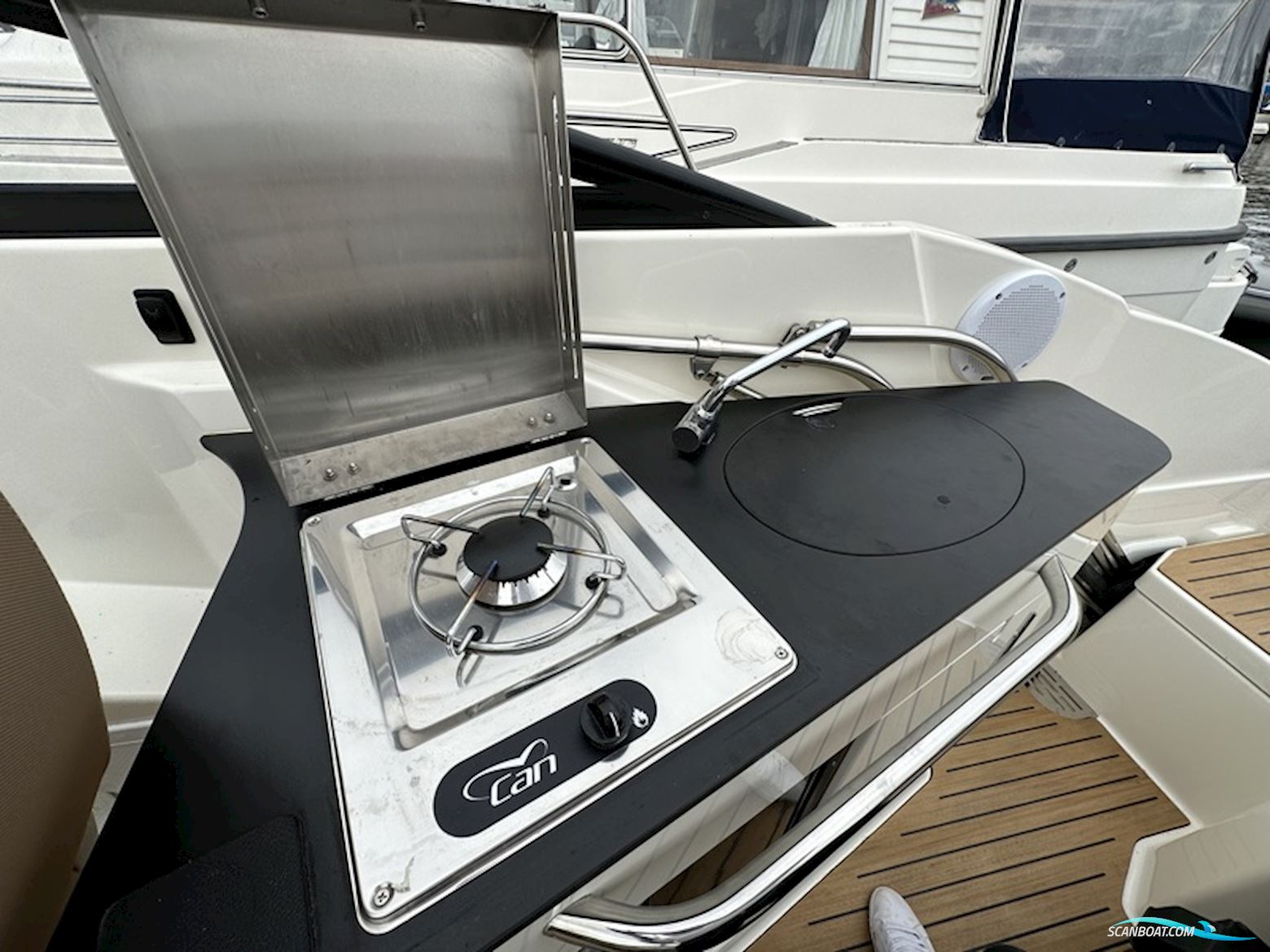 Quicksilver 805