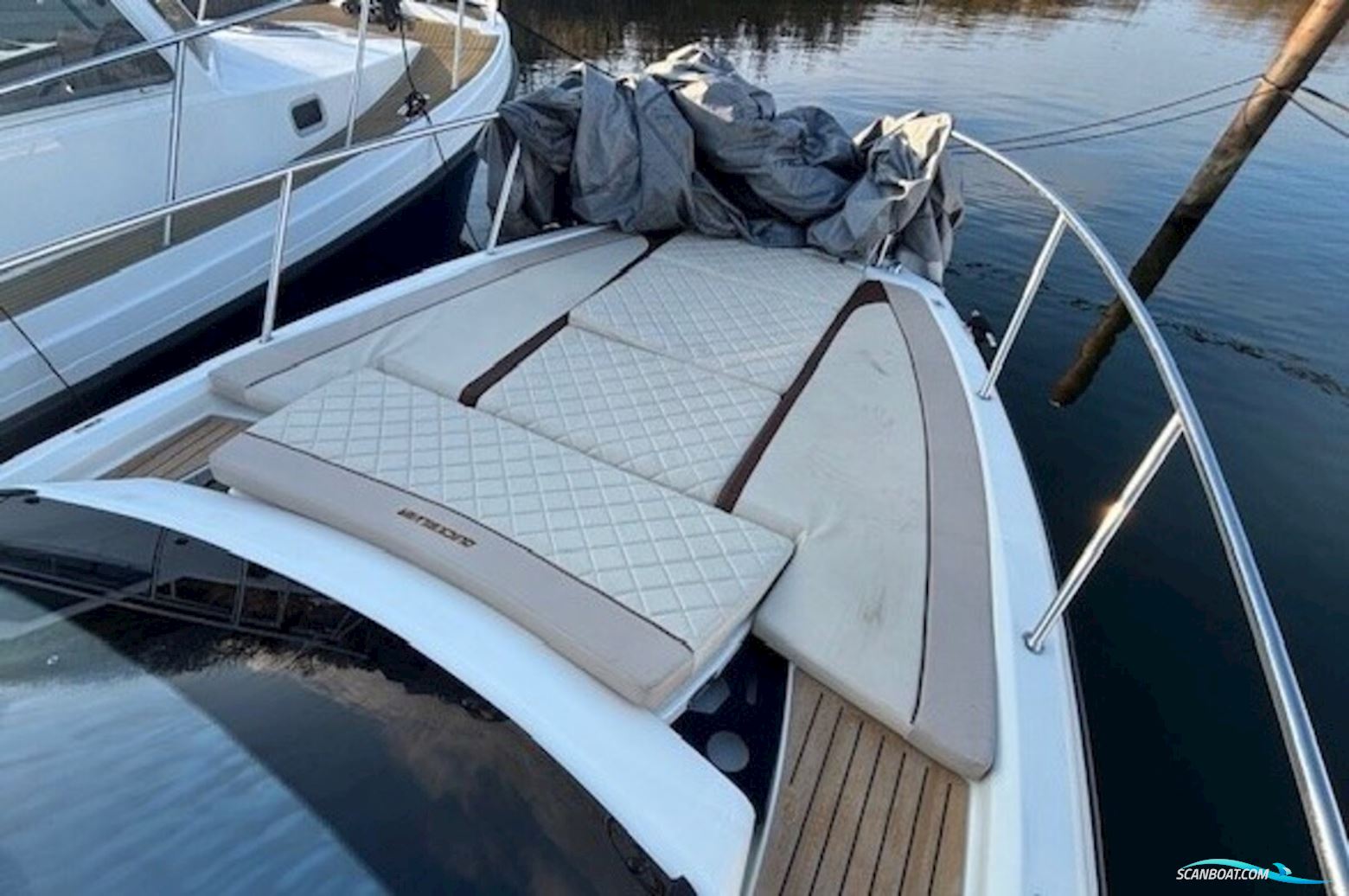 Quicksilver 875 Sundeck Active