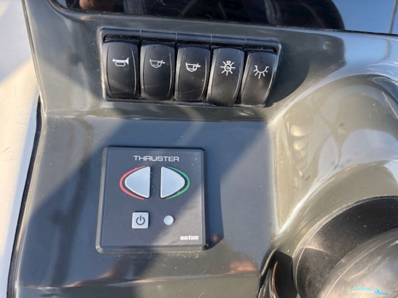 Quicksilver 875 Sundeck Active