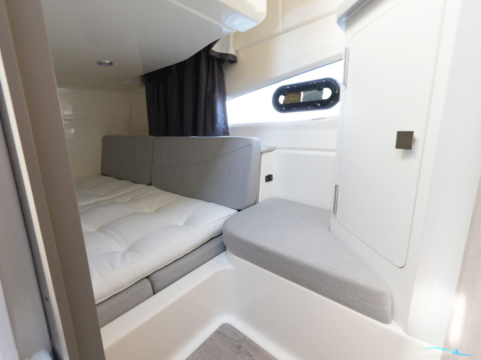 QuickSilver 905 Activ Weekend