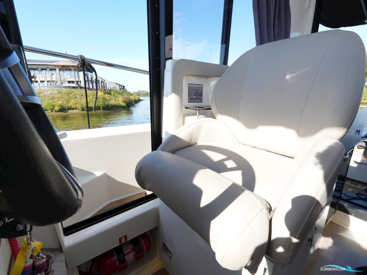 QuickSilver 905 Activ Weekend