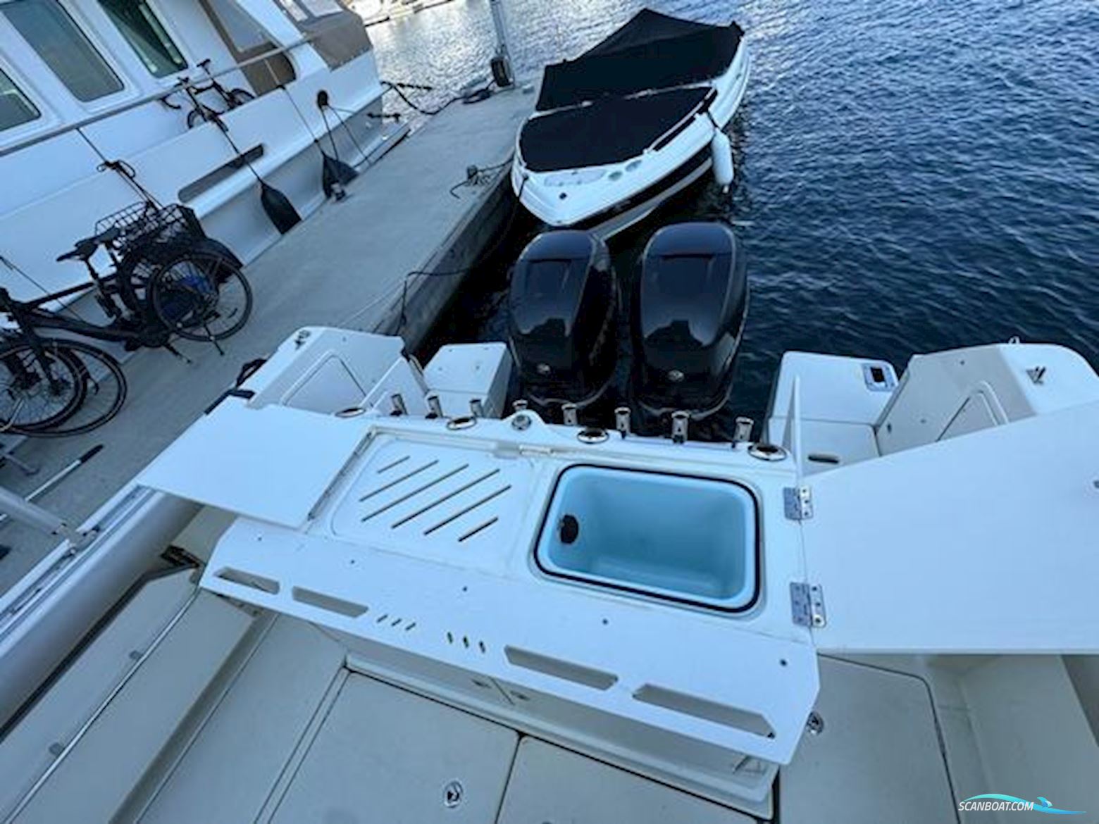 Quicksilver 905 pilothouse (twin 225)