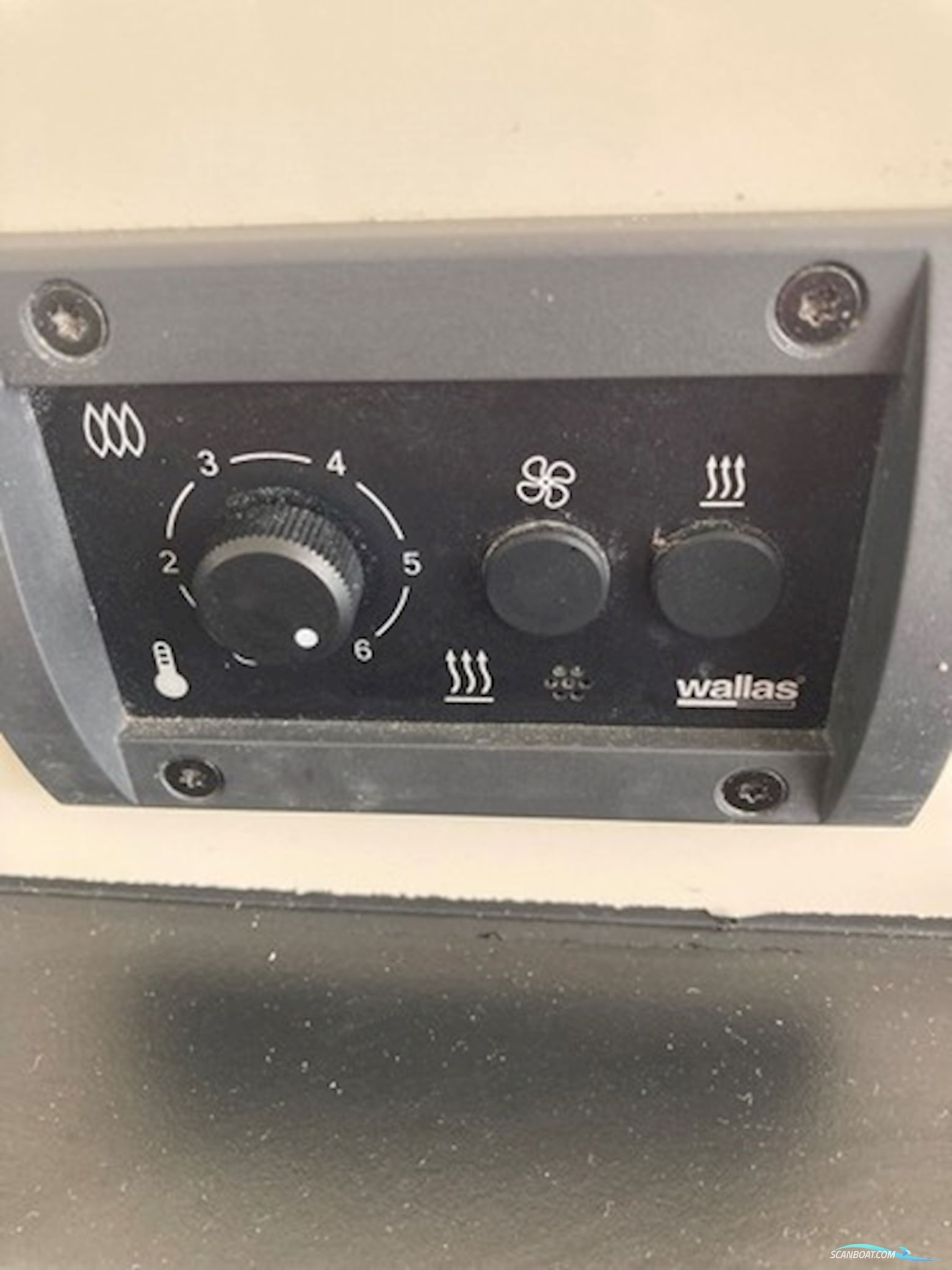 Quicksilver 905 pilothouse (twin 225)