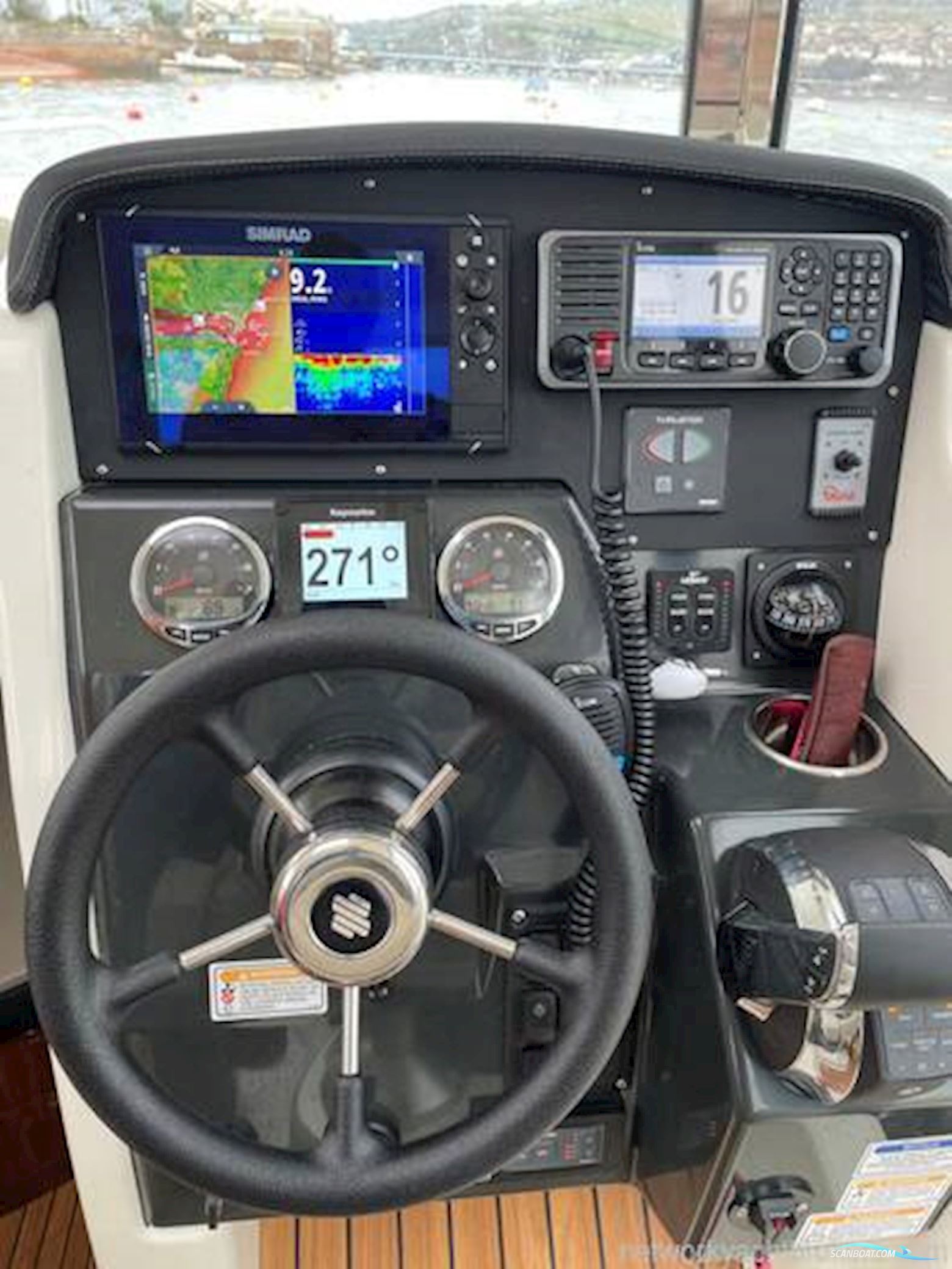 Quicksilver 905 Pilothouse