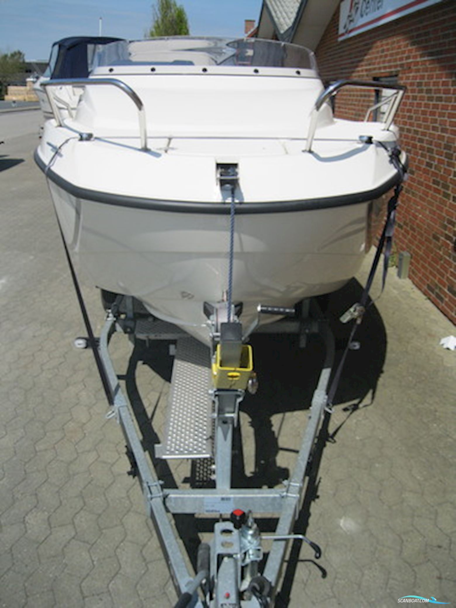 Quicksilver Activ 455 Cabin m/Mercury F50 hk EFI 4-takt og Brenderup trailer