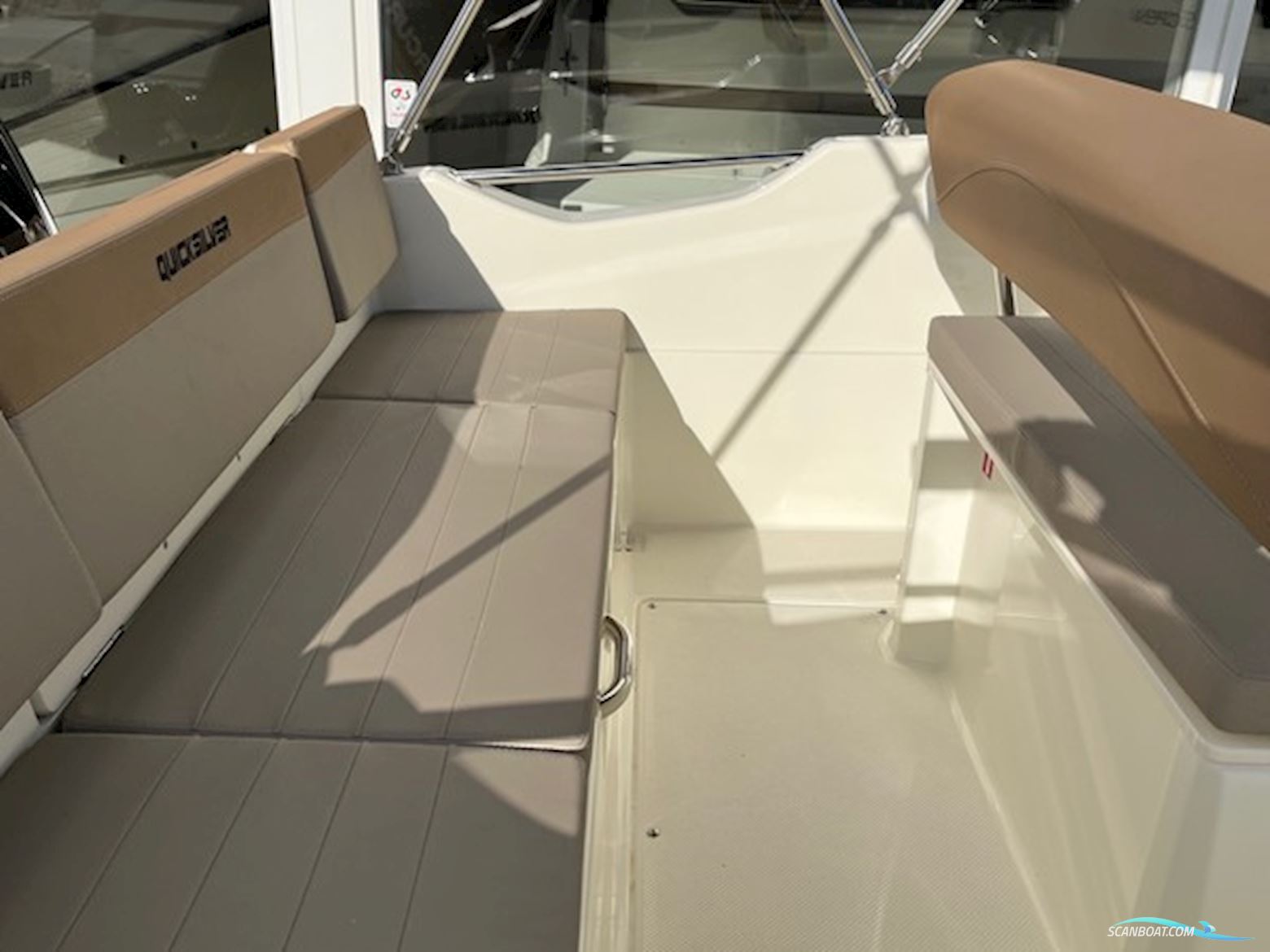 Quicksilver Activ 505 Open med F100 hk Mercury-EFI 4 takt CT - udstyr