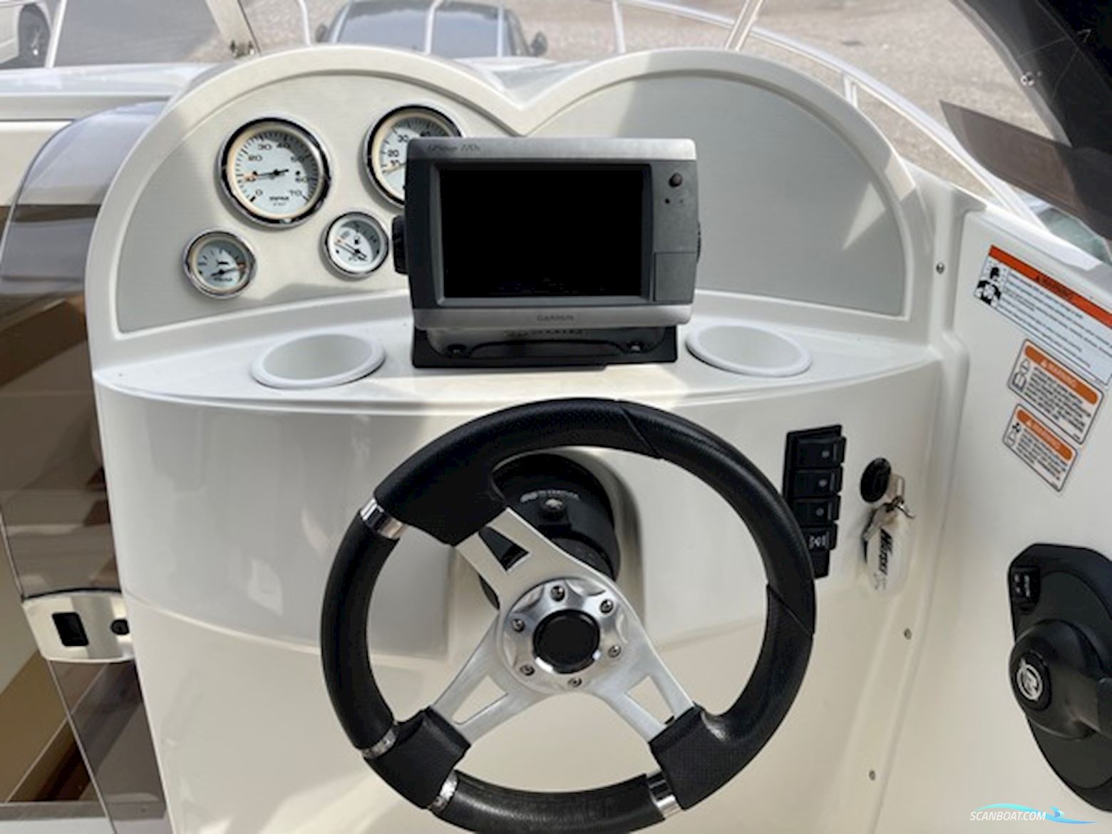 Quicksilver Activ 540 Cruiser med 115 hk Mercury-EFI 4-takt 2,1L og 1500 kg Brenderup bådtrailer - Anvisningssalg