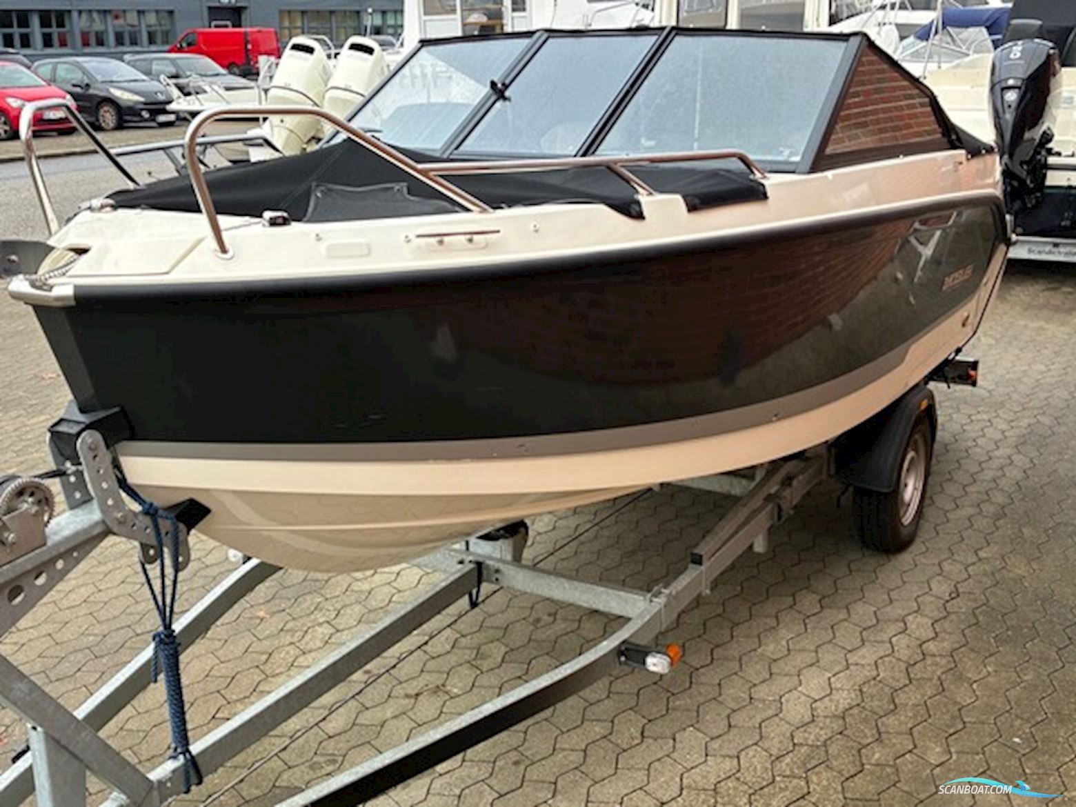 Quicksilver Activ 555 BR m/Mercury F115 hk EFI og Brenderup trailer