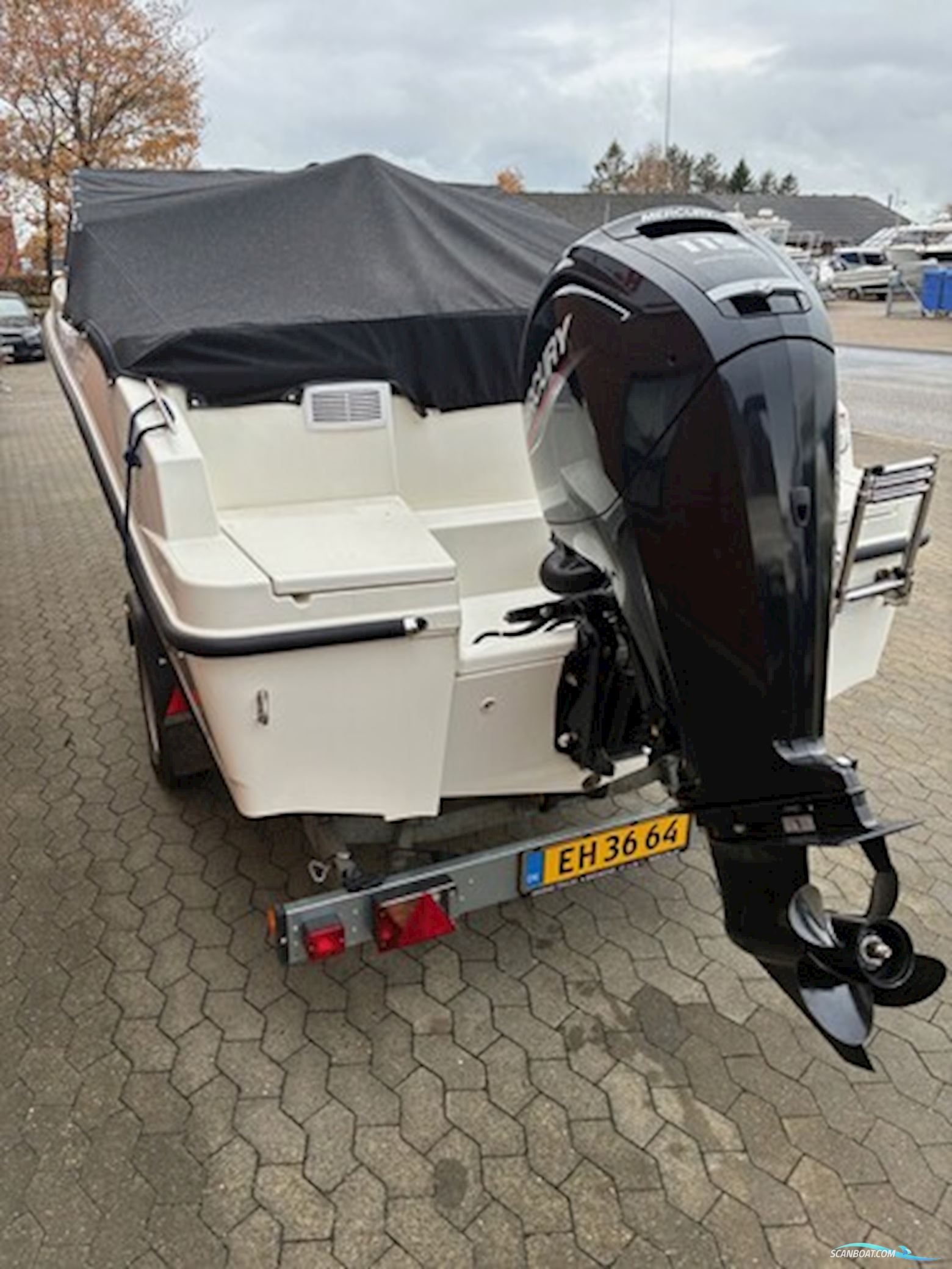 Quicksilver Activ 555 BR m/Mercury F115 hk EFI og Brenderup trailer