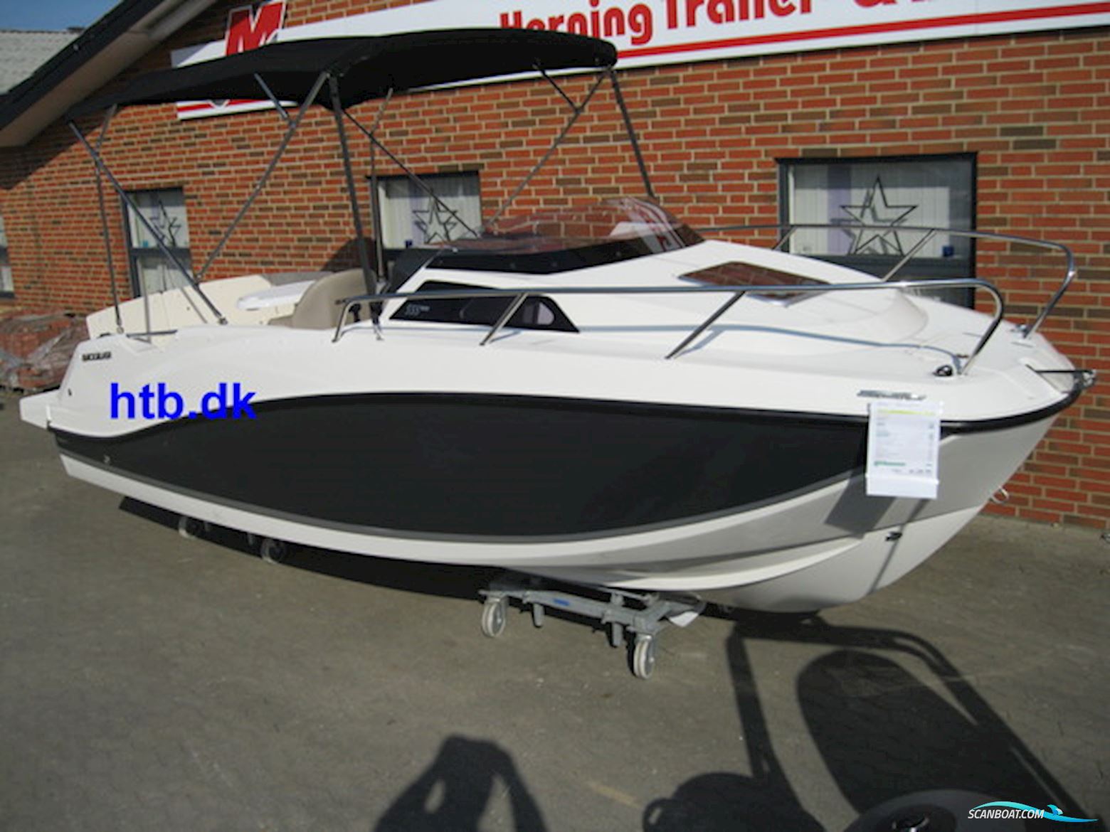 Quicksilver Activ 555 Cabin m/Mercury F80 hk EFI 4-takt