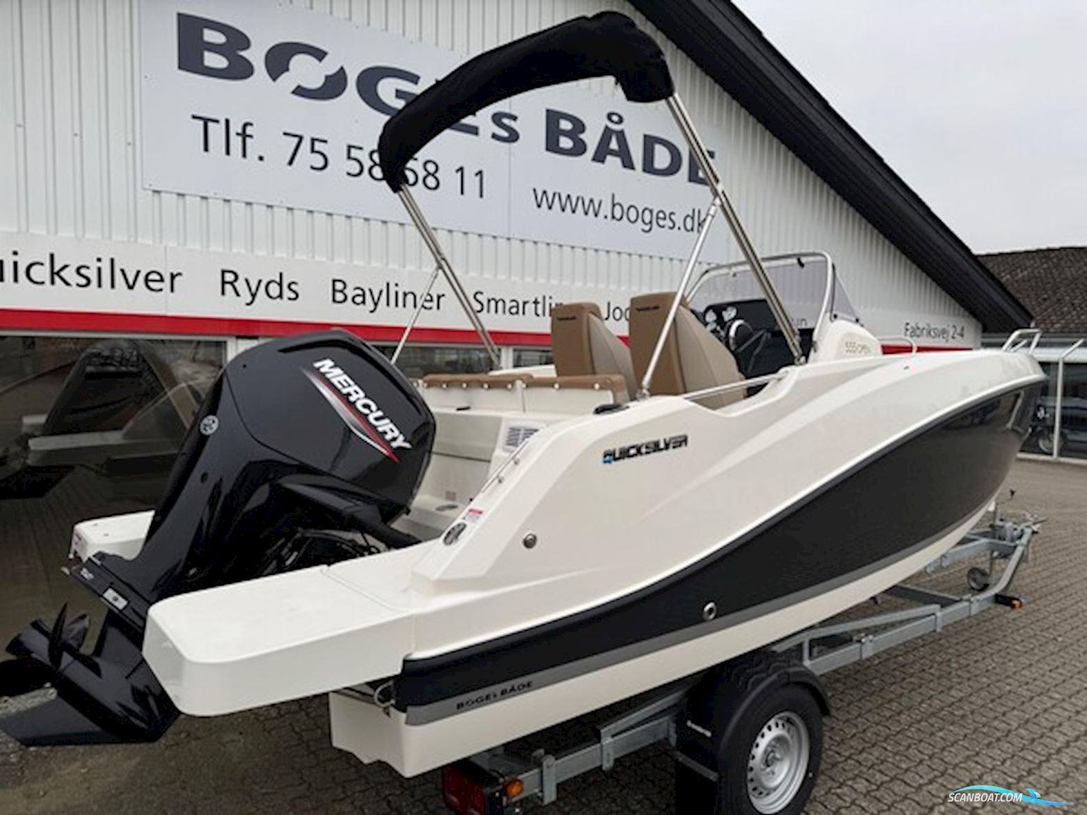 Quicksilver Activ 555 Open Med 100 hk Mercury-Efi CT 4 Takt Med Flot Udstyr
