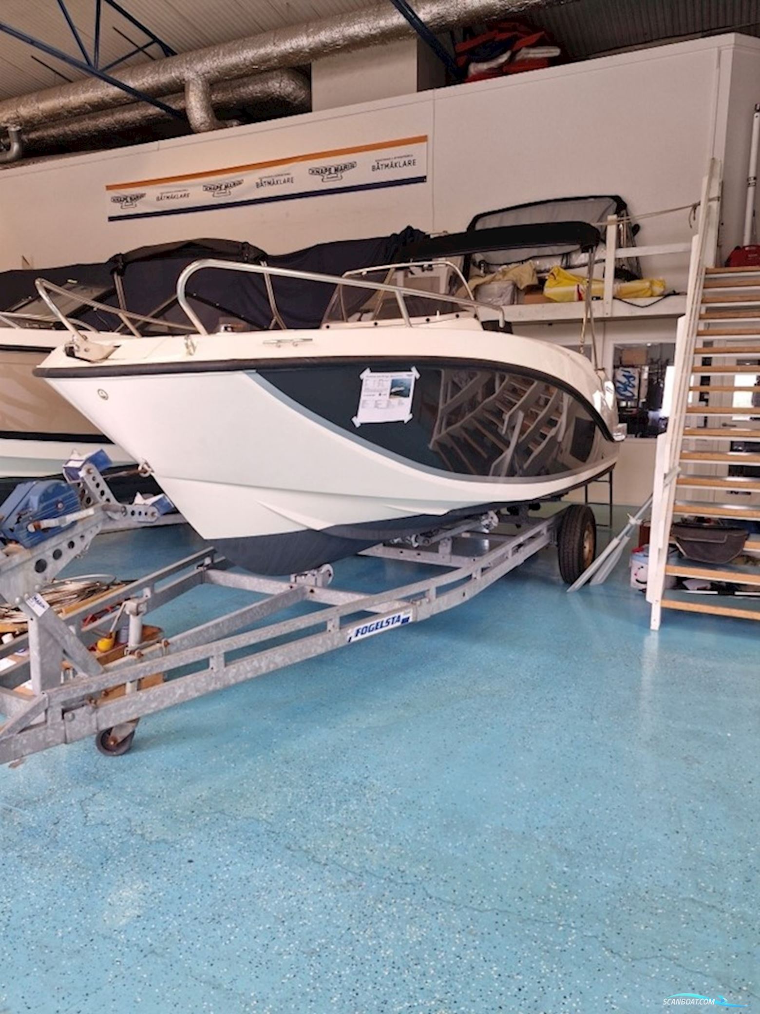 Quicksilver Activ 555 Open