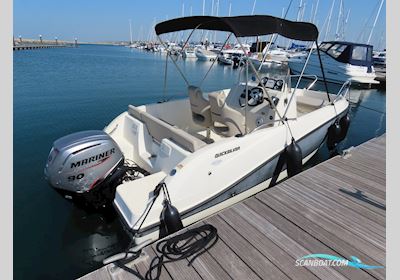Quicksilver Activ 555 Open Motorbåt 2014, med Mariner motor, England