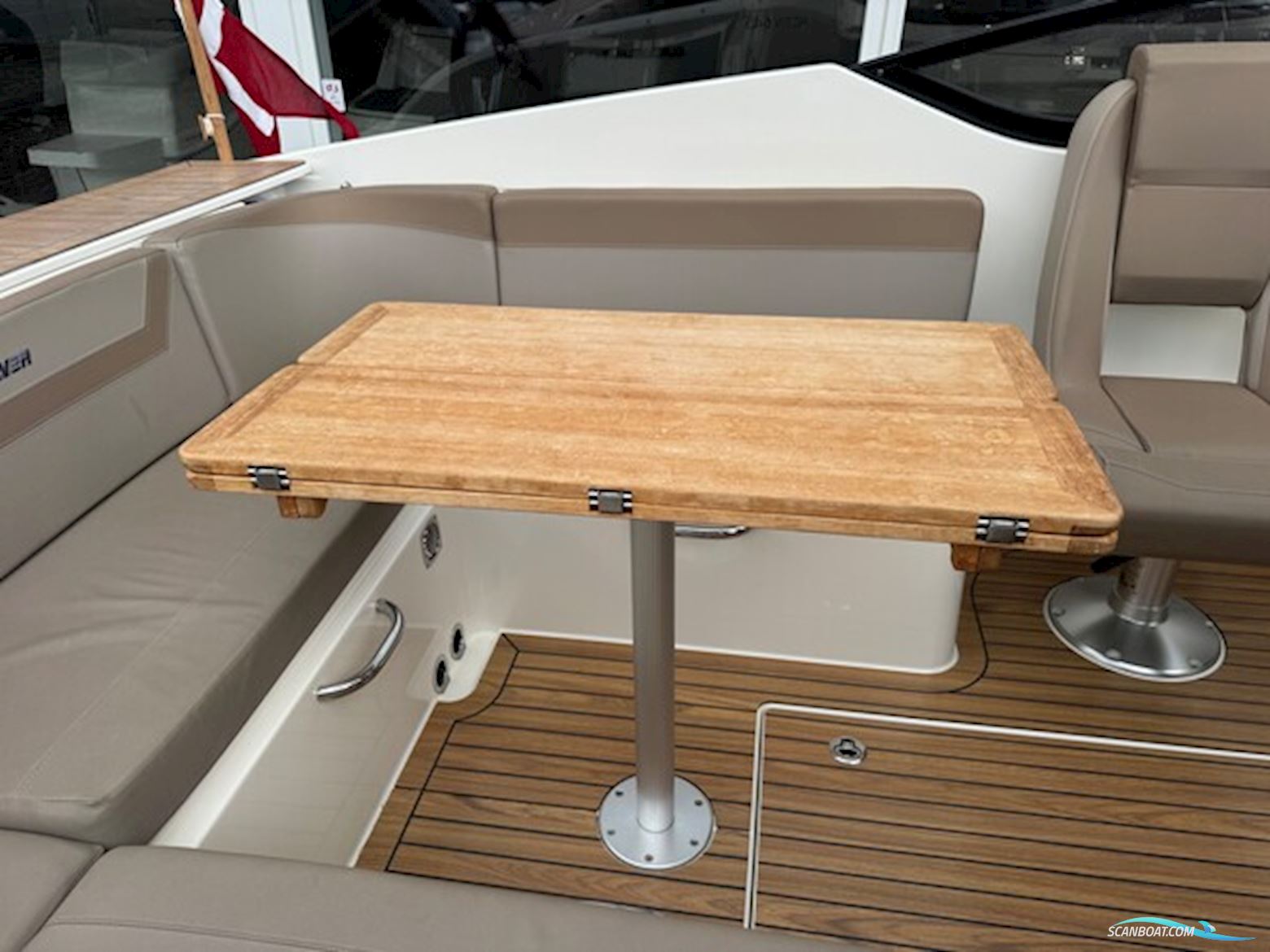 Quicksilver Activ 645 Cruiser med F115 hk Mercury-EFI 4 takt 2,1L XL og Variant Ocean 2000 bådtrailer med el-spil
