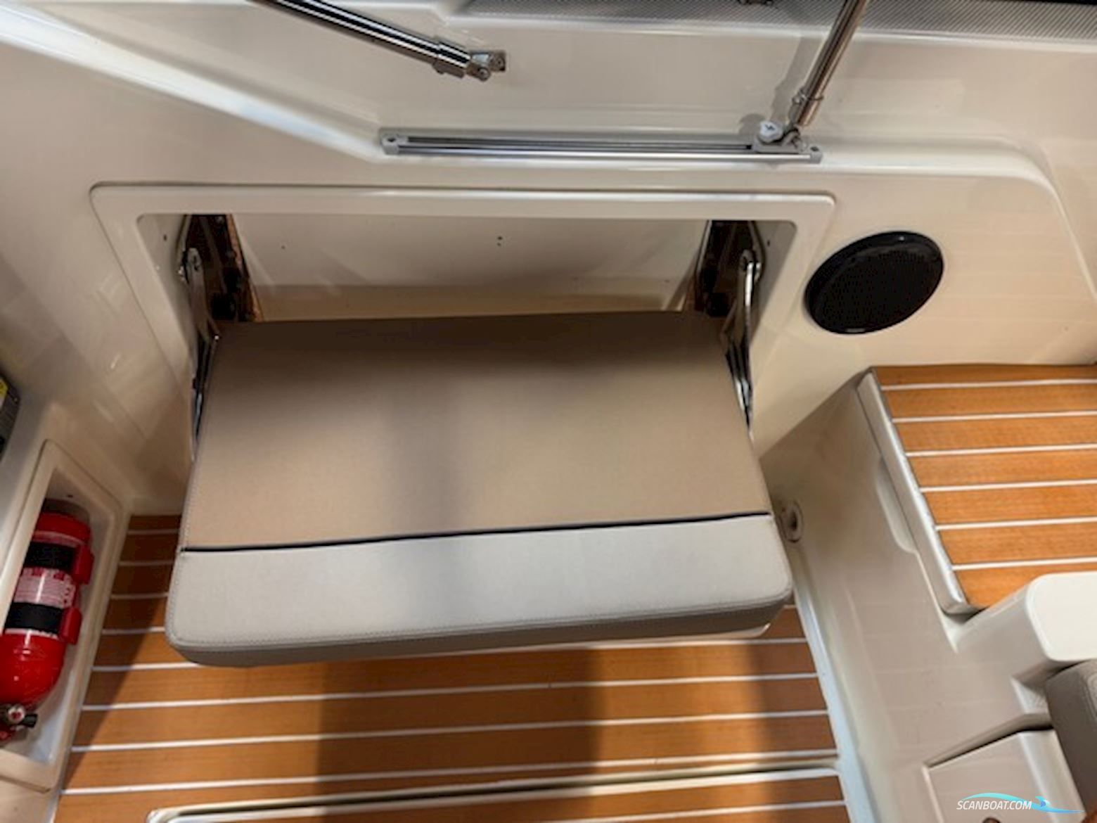 Quicksilver Activ 675 Cruiser med 225 hk Mercury-EFI DS V6 XL