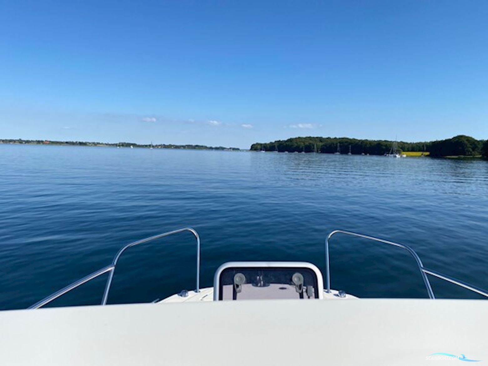 Quicksilver Activ 675 Weekend Med F200 Mercury DS XL V6 - Med Flot Udstyr -