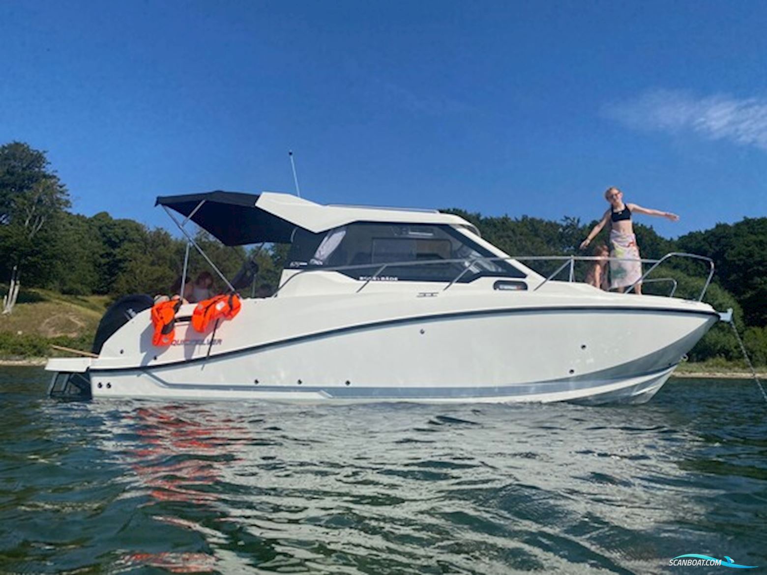 Quicksilver Activ 675 Weekend Med F200 Mercury DS XL V6 - Med Flot Udstyr Motorbåt 2025, Danmark