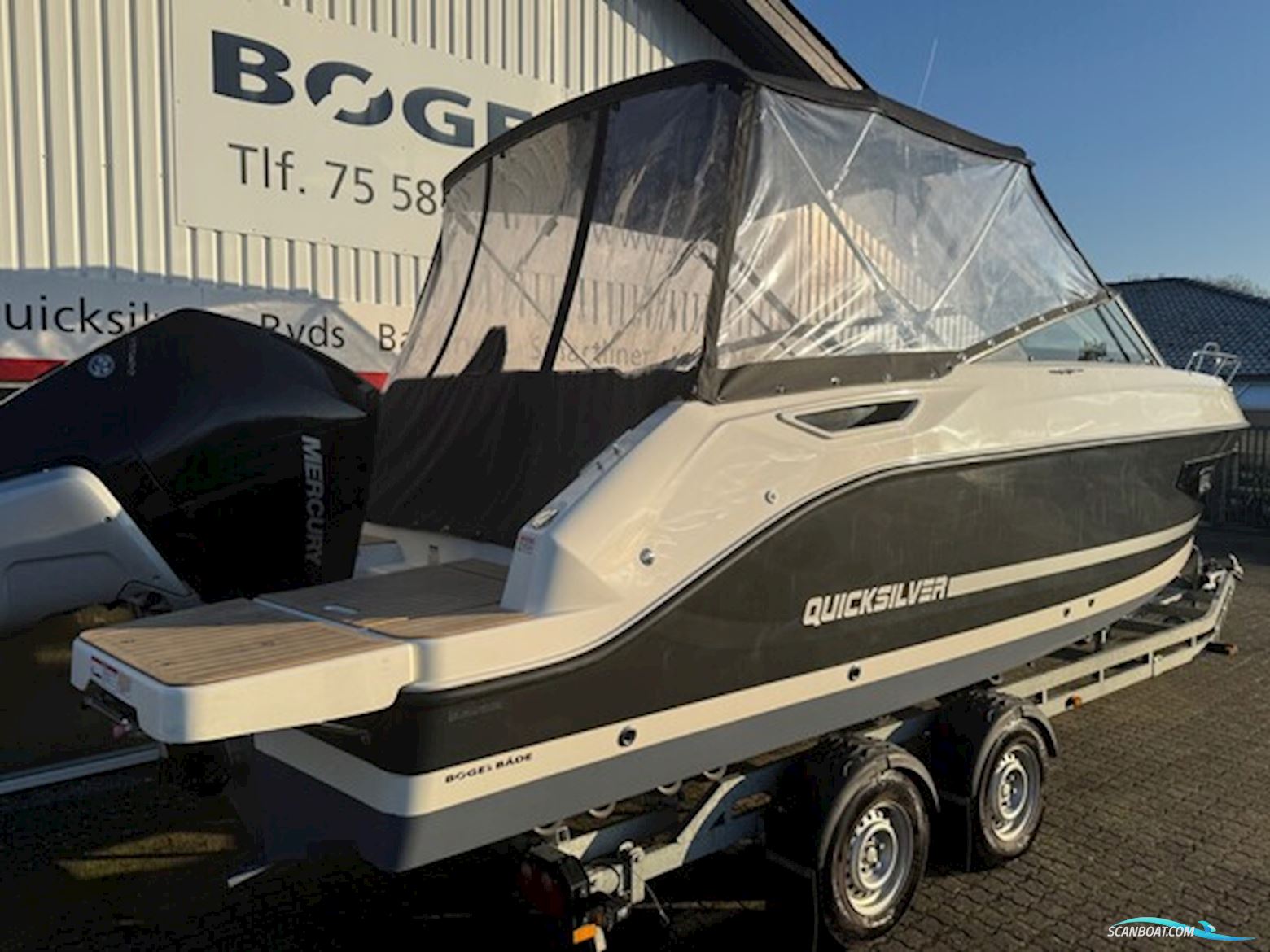 Quicksilver Activ 755 Cruiser med 250 hk Mercury Verado 4,6L V8 XL - udstyr - SOLGT