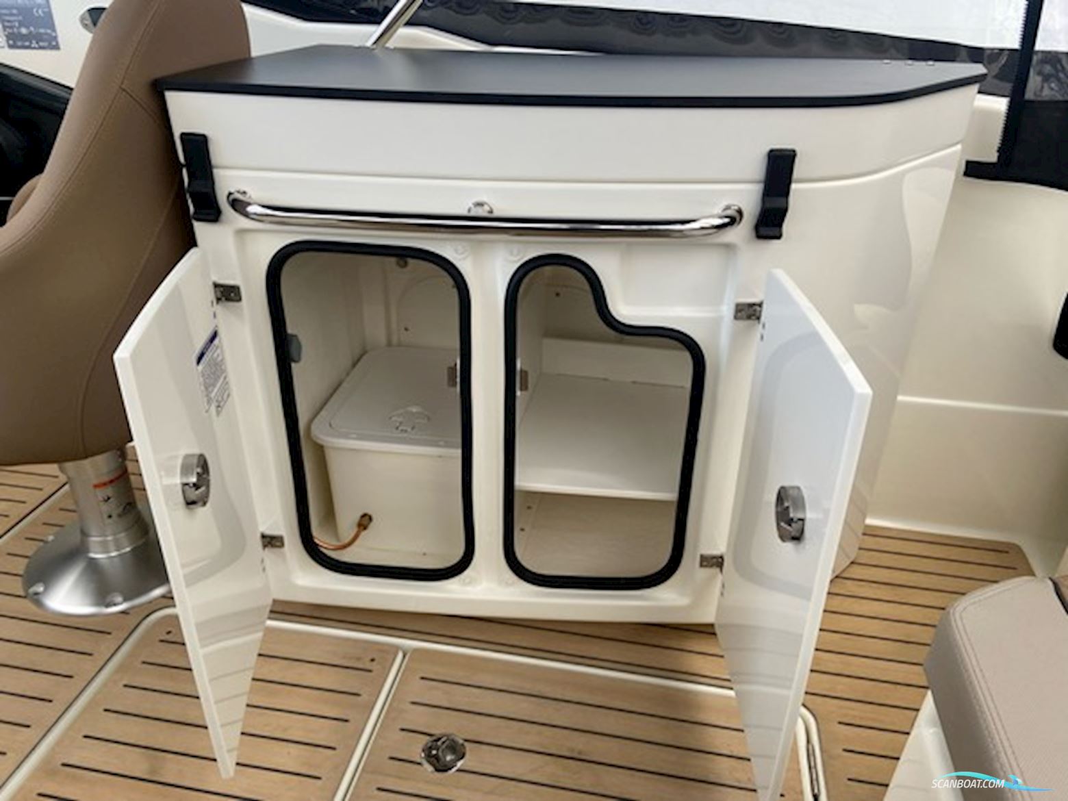 Quicksilver Activ 755 Cruiser, Mercury Verado 300 HK V8...Solgt