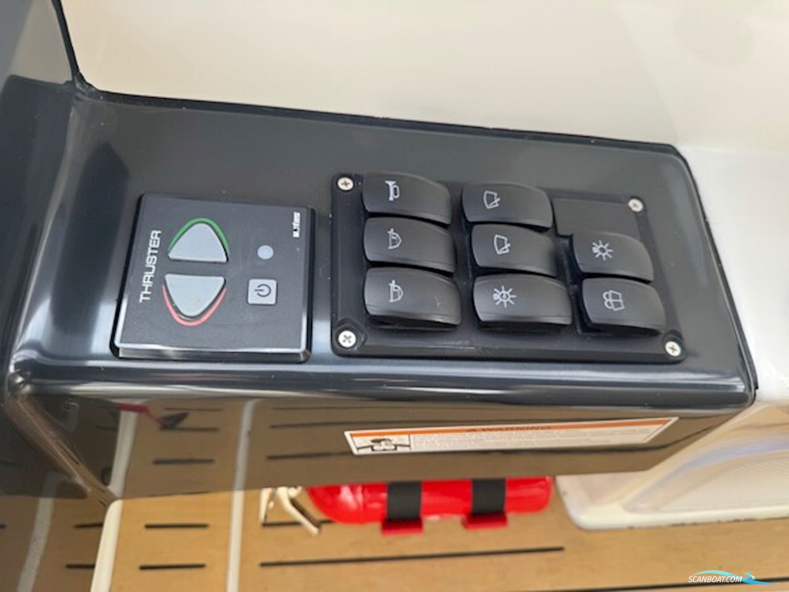 Quicksilver Activ 805 Cruiser Med F300 Mercury Verado AM DS 4,6L V8 - Solgt