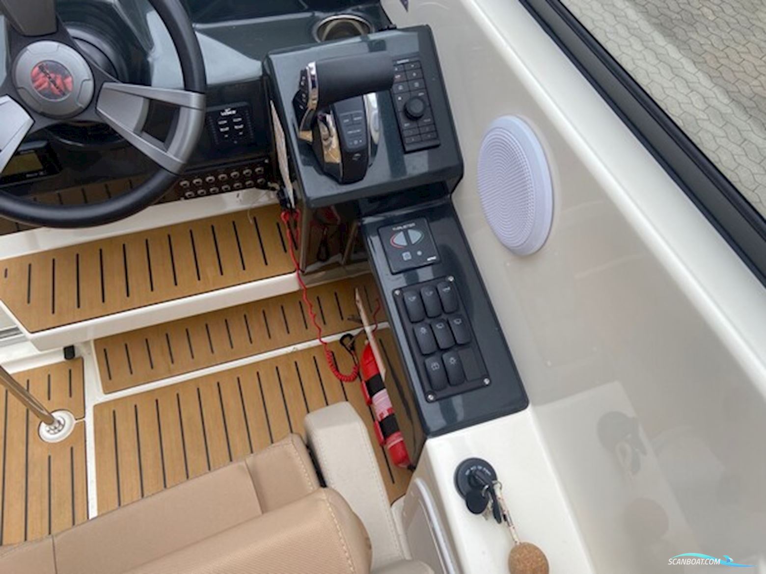 Quicksilver Activ 805 Cruiser m/Mercury F300 hk V8 Verado