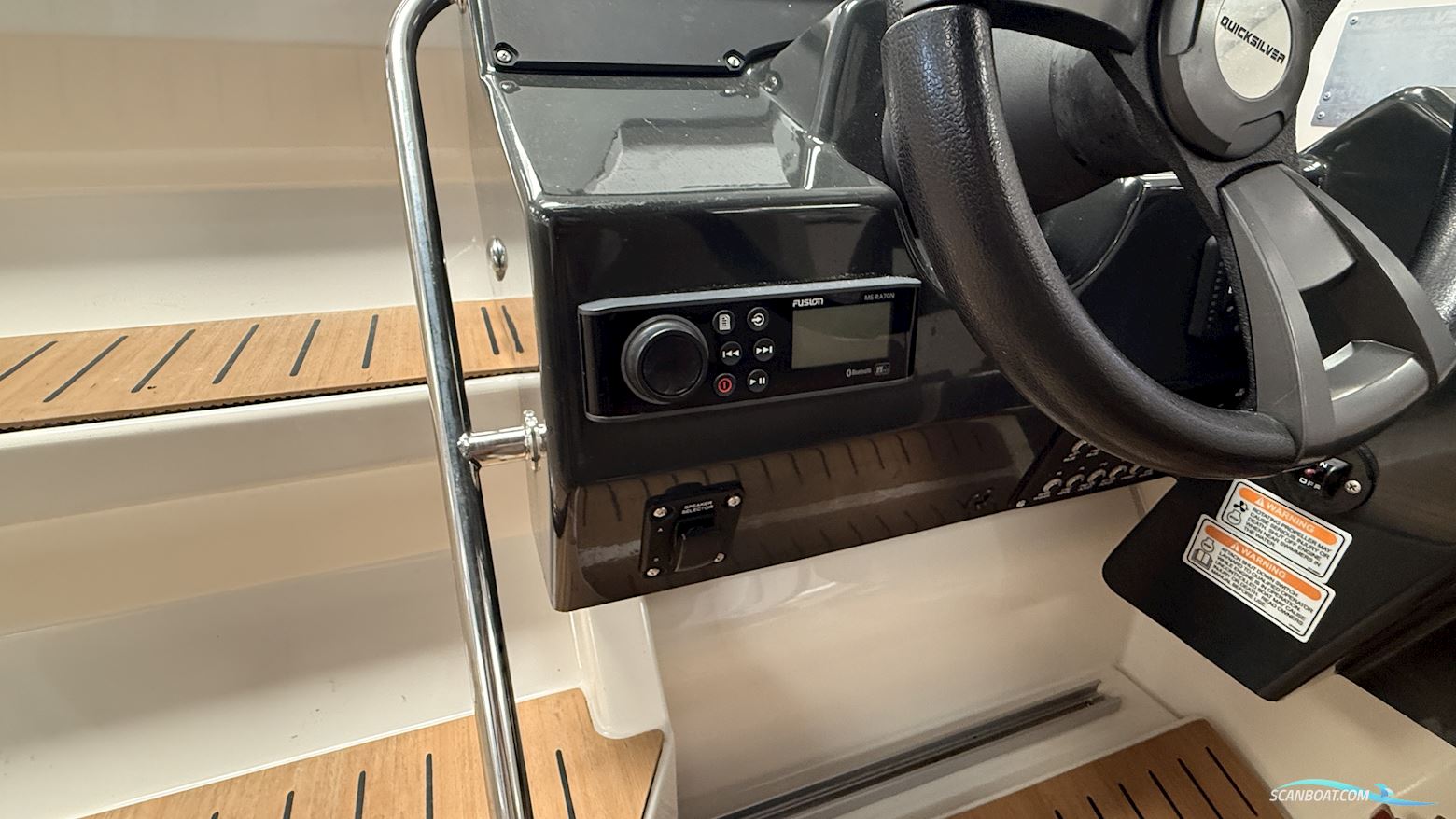 Quicksilver Activ 805 Cruiser