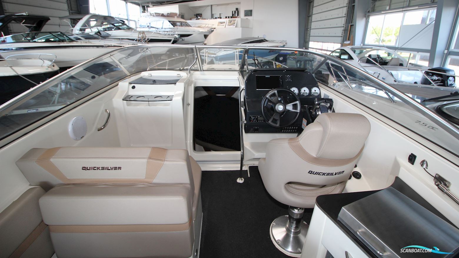 Quicksilver Activ 805