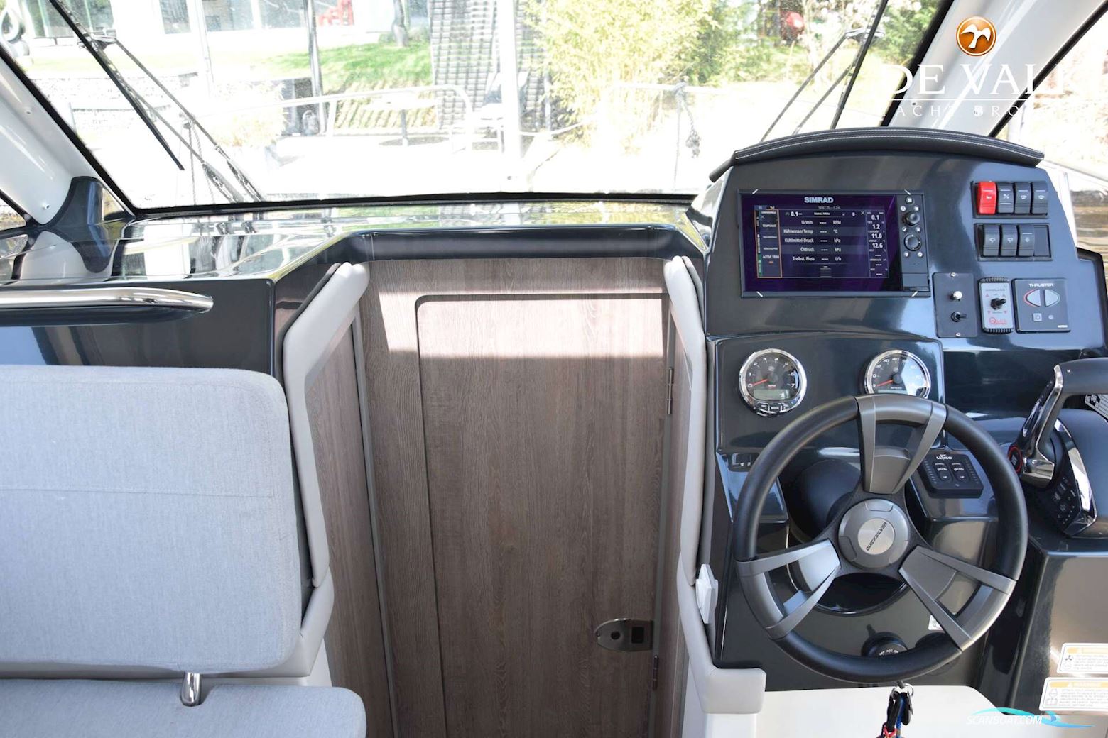 Quicksilver Activ 905 Weekend